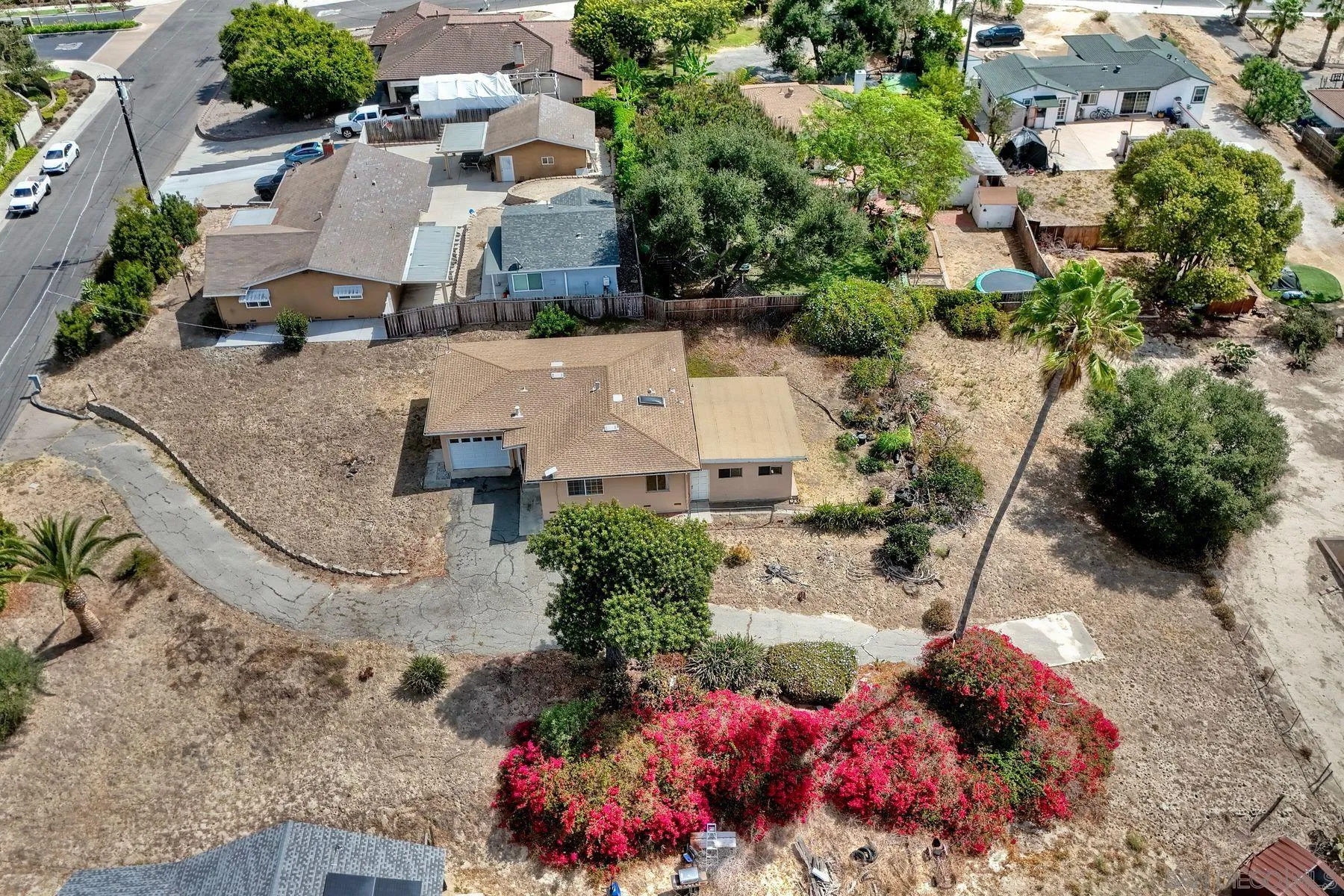 https://cdn.realtyfeed.com/cdn/127/260023364/1b11ec4a9c66e6d8568ae238d285e8f0.webp