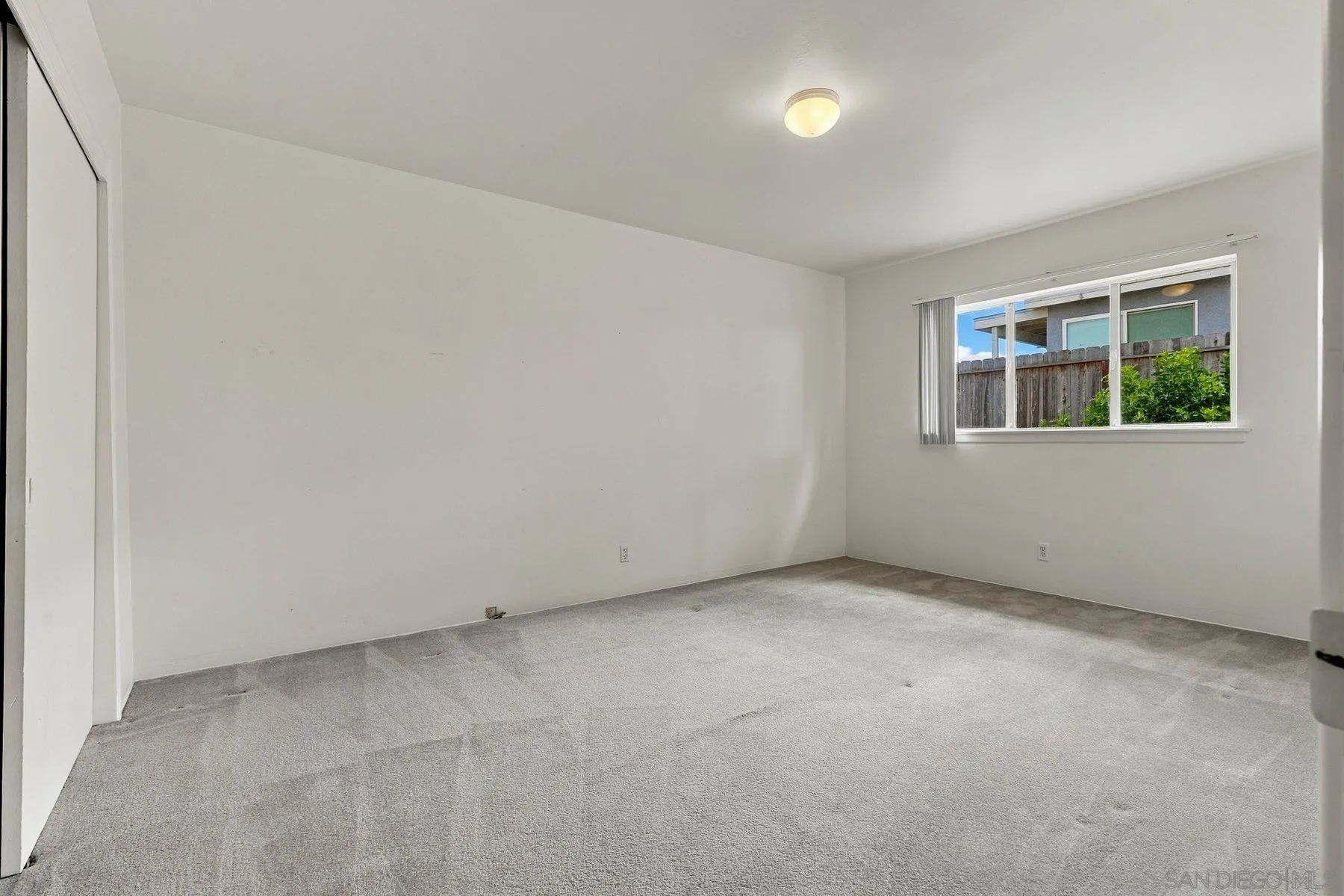 https://cdn.realtyfeed.com/cdn/127/260023364/32a25fffb54dce04d014904a81892582.webp