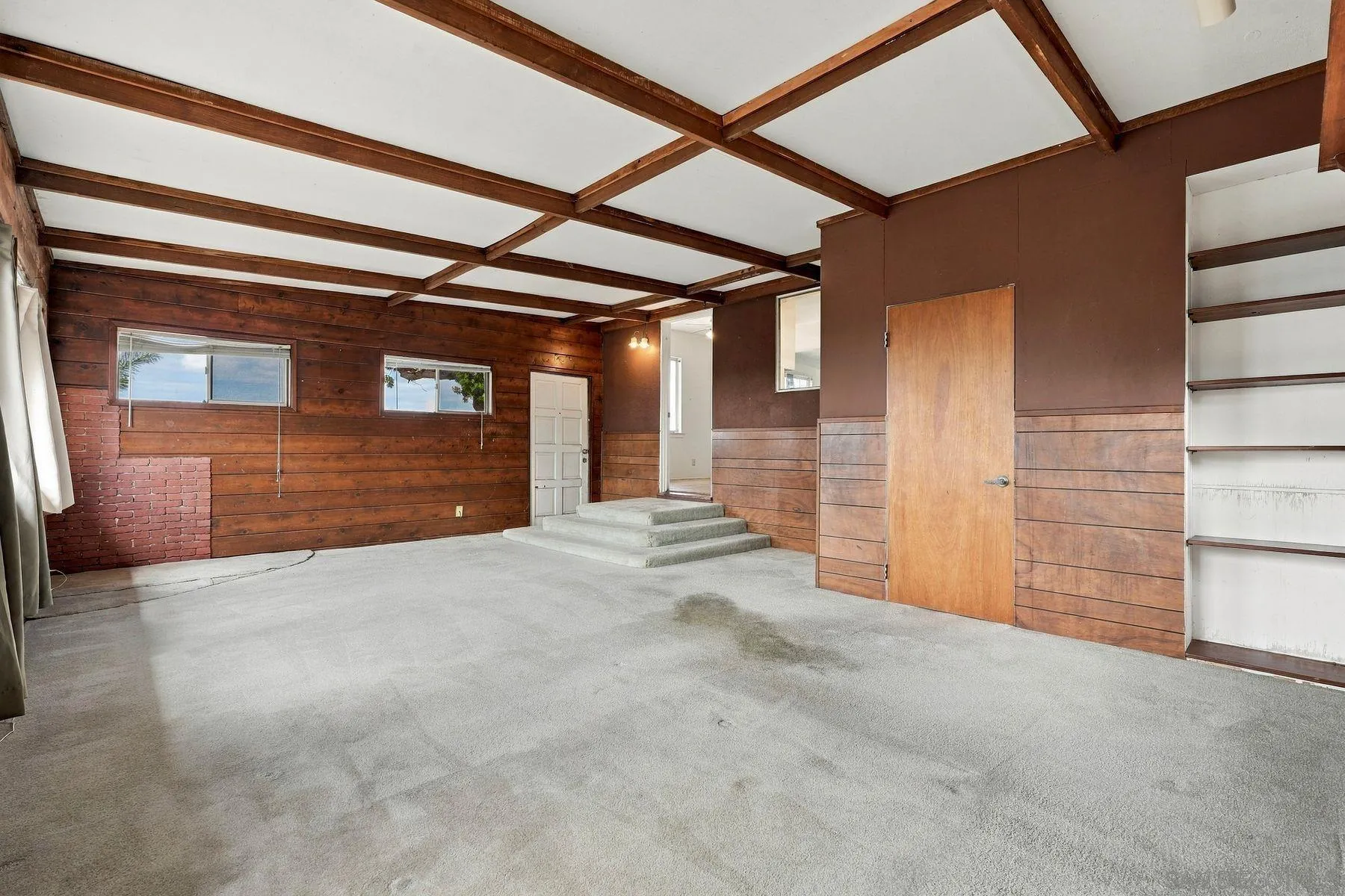 https://cdn.realtyfeed.com/cdn/127/260023364/766ce8c7808d3b7d977b09ee40803a81.webp