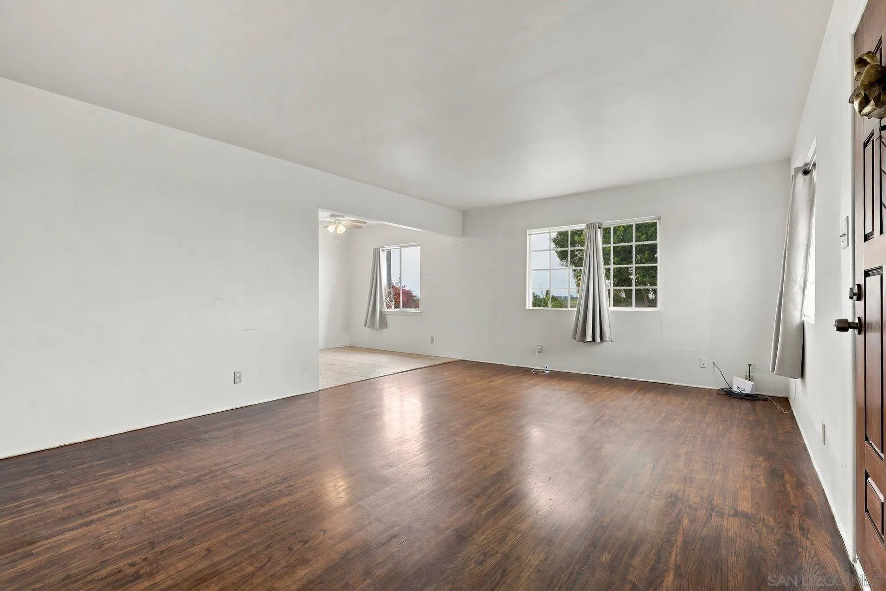 https://cdn.realtyfeed.com/cdn/127/260023364/95aa10e00723e741bcf35f8a0b601ff9.webp
