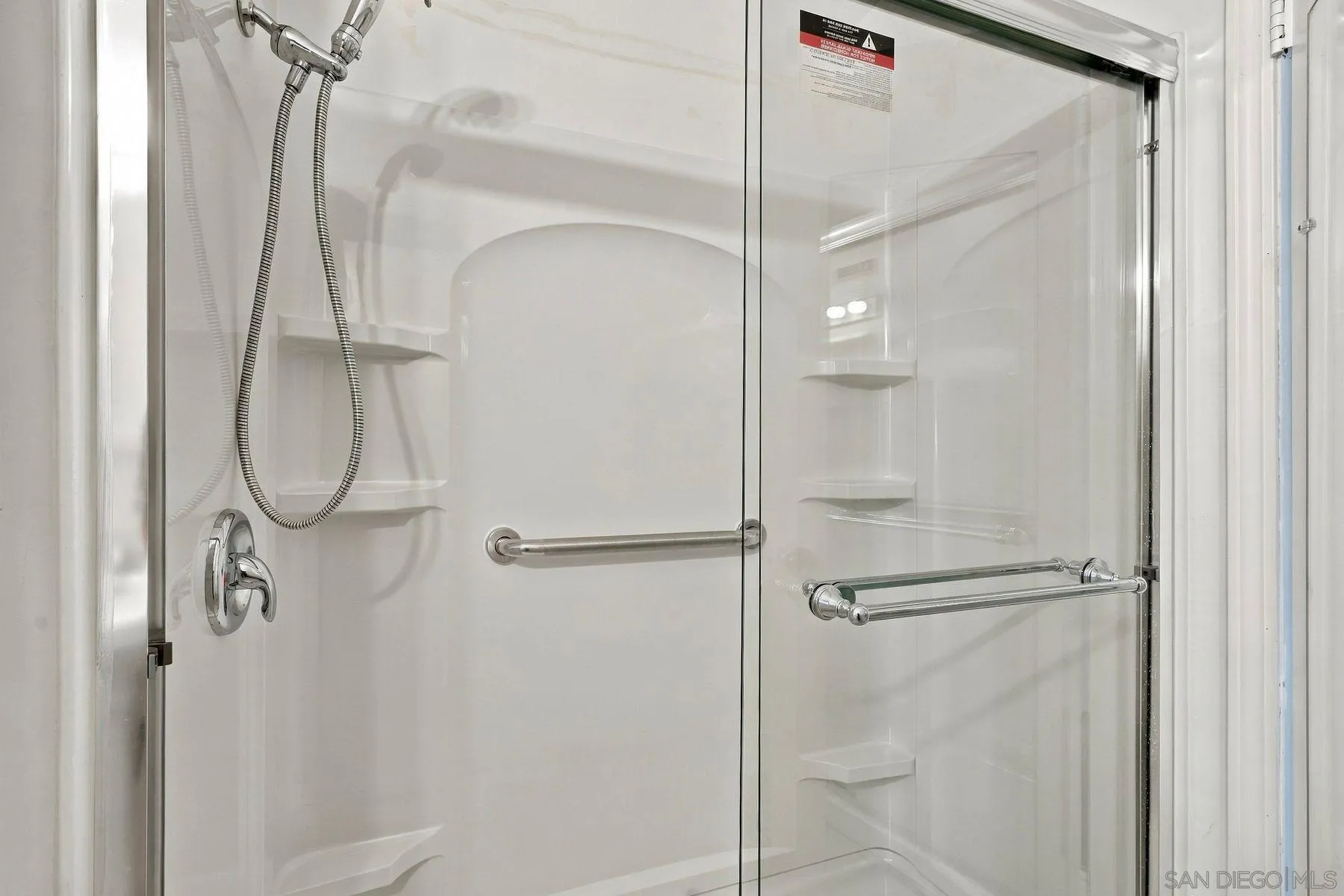 https://cdn.realtyfeed.com/cdn/127/260023364/bda89edac6327ce3df472c1be3c23eea.webp