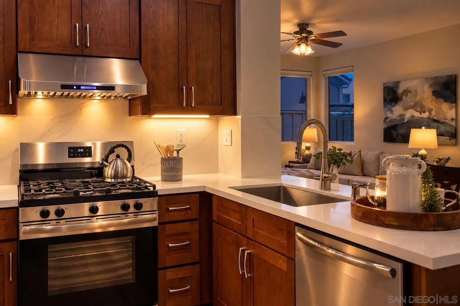 https://cdn.realtyfeed.com/cdn/127/260023367/17d98efb0922da813fe13c5ba937f133.webp