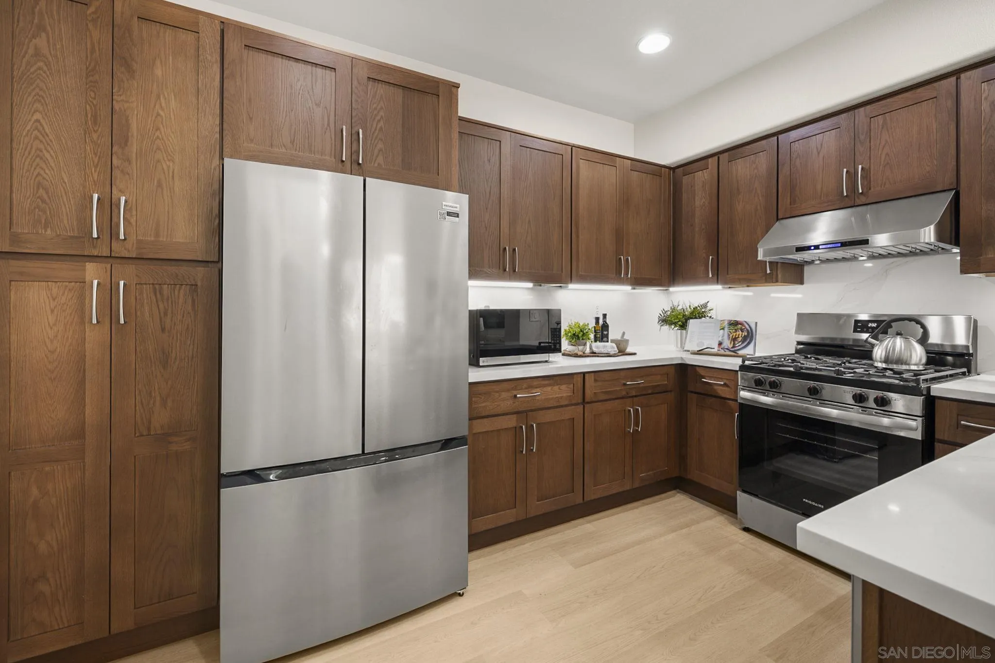https://cdn.realtyfeed.com/cdn/127/260023367/61aec6b4a2f3d6c4162647a6e7c192ac.webp
