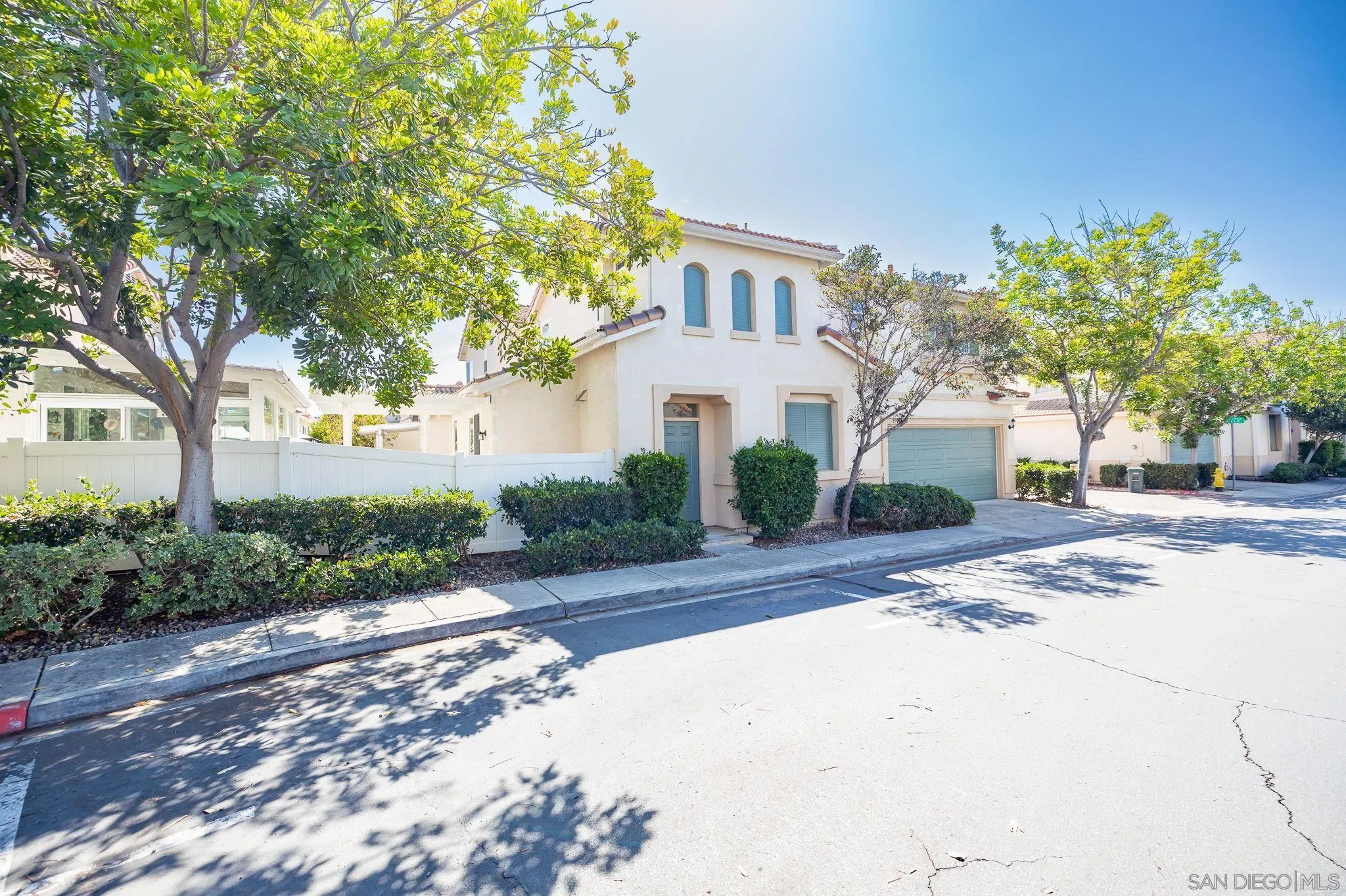 https://cdn.realtyfeed.com/cdn/127/260023367/63ab77e7fc84c22291531edaa5fb4e0d.webp