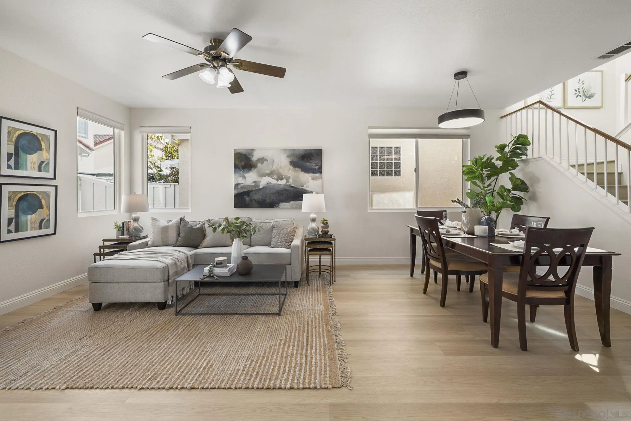 https://cdn.realtyfeed.com/cdn/127/260023367/df9e23787d998ff7f12d405d602fb553.webp