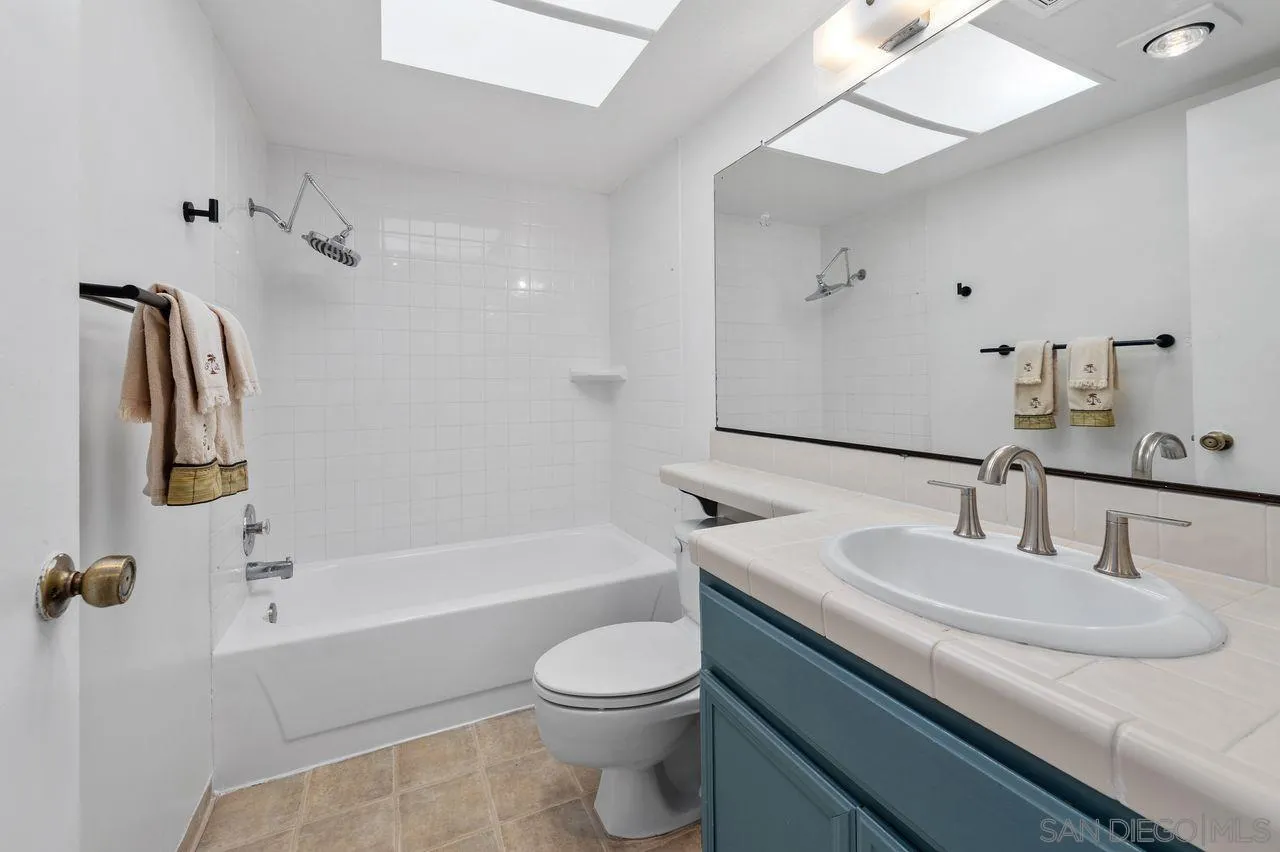 https://cdn.realtyfeed.com/cdn/127/260023368/1a17ef7a0fefee529502c78a5385f035.webp