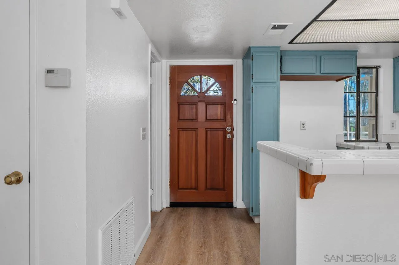 9250 Towne Centre Drive Unit 6, San Diego, CA 92121 - Photo 4 of 40, San Diego, CA