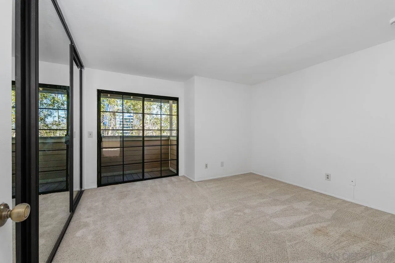 https://cdn.realtyfeed.com/cdn/127/260023368/95bbfc41b68ff2366ad1bdac92343ba5.webp