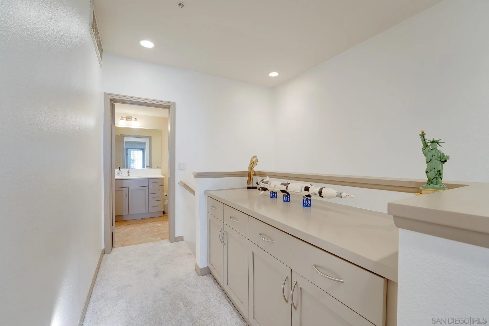 https://cdn.realtyfeed.com/cdn/127/260023370/19765b514bcbd4cf42561c863dec9995.webp