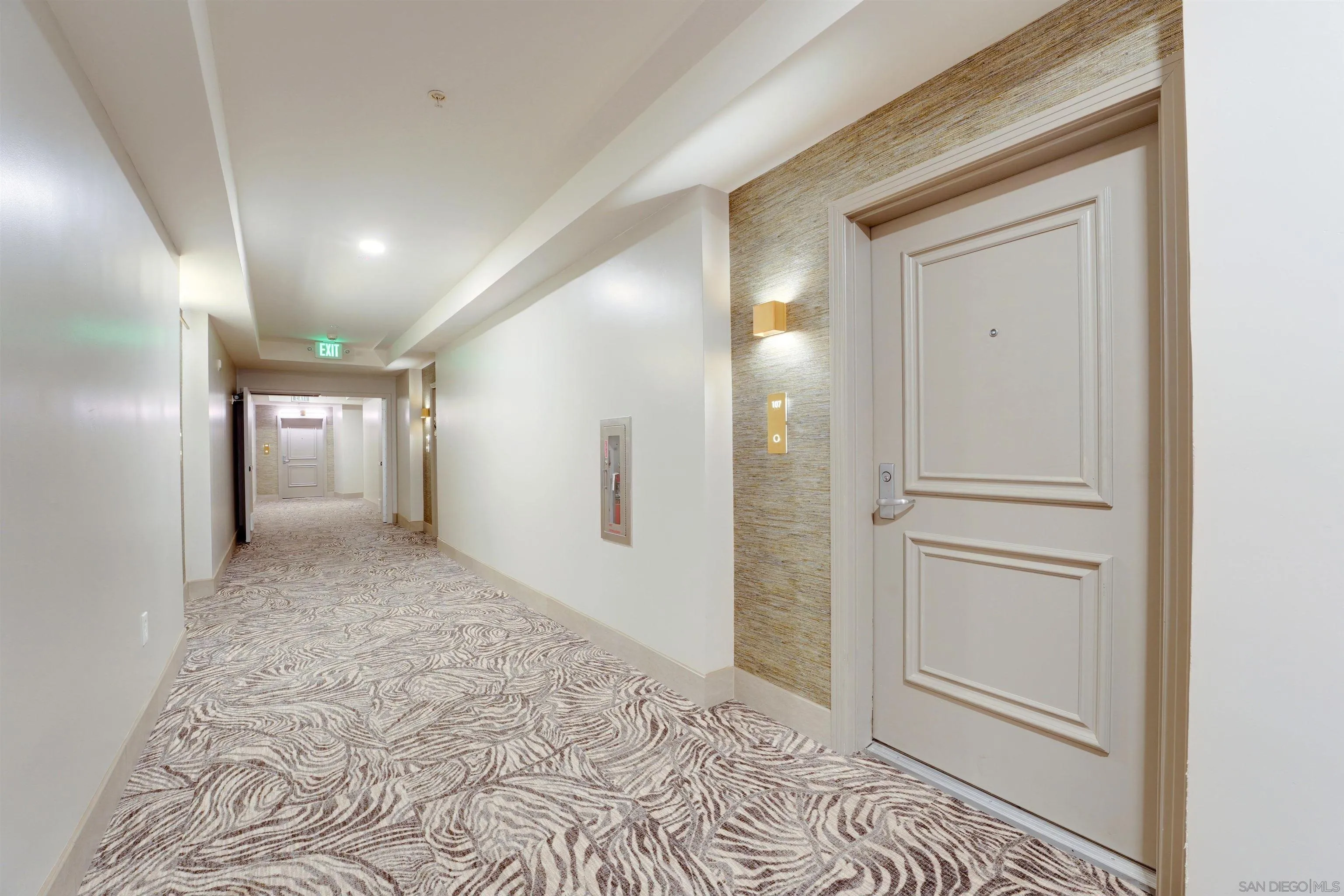 https://cdn.realtyfeed.com/cdn/127/260023370/fd1dff000e4561633b59476fc12fcae6.webp