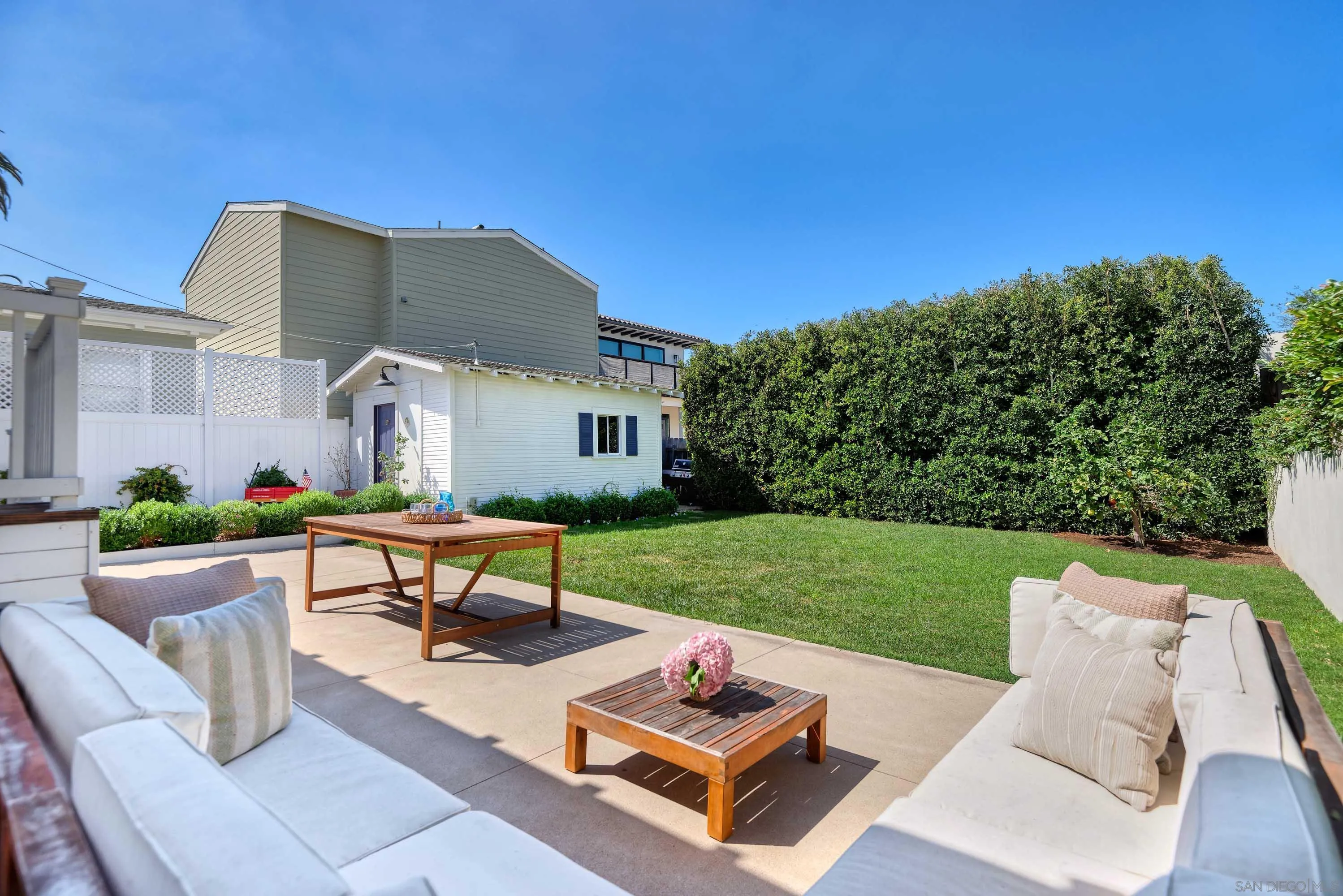 https://cdn.realtyfeed.com/cdn/127/260023371/3d734d38f1e62379d55b533faf34eadb.webp