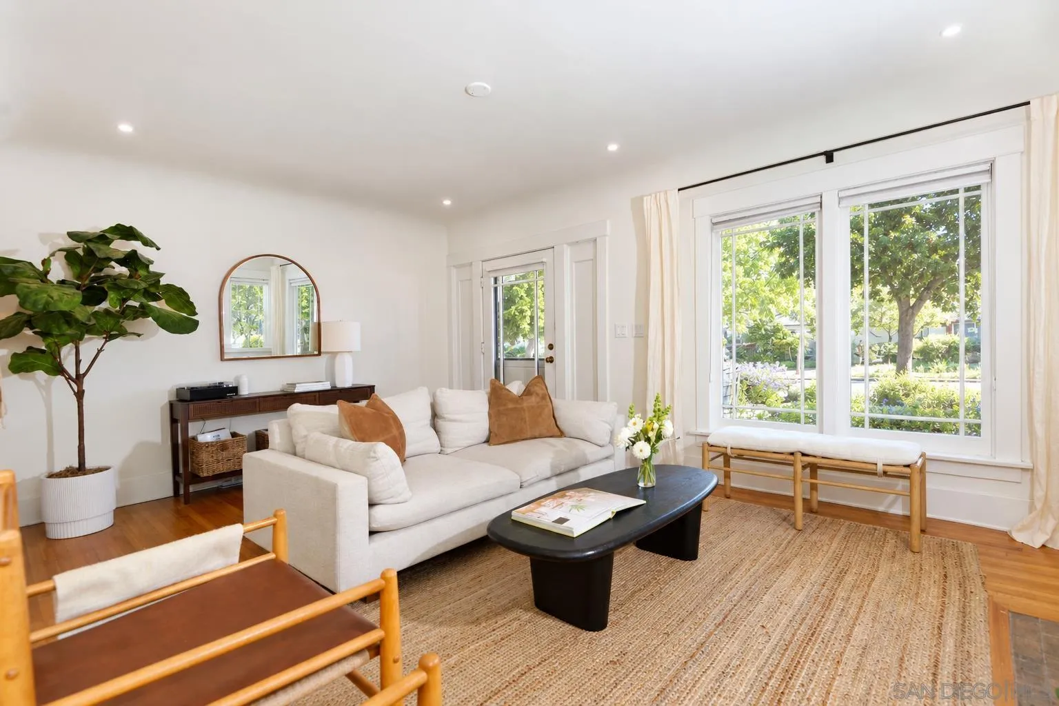https://cdn.realtyfeed.com/cdn/127/260023371/b8ccea0ec194ef34dd66794c8b91beb9.webp