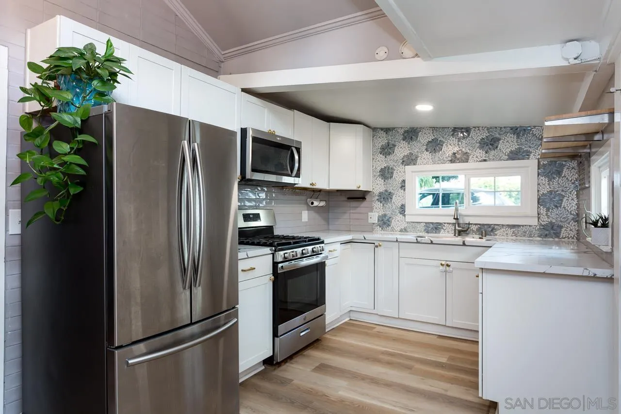 https://cdn.realtyfeed.com/cdn/127/260023376/463714f871ba129dac87dc4b344df9ec.webp