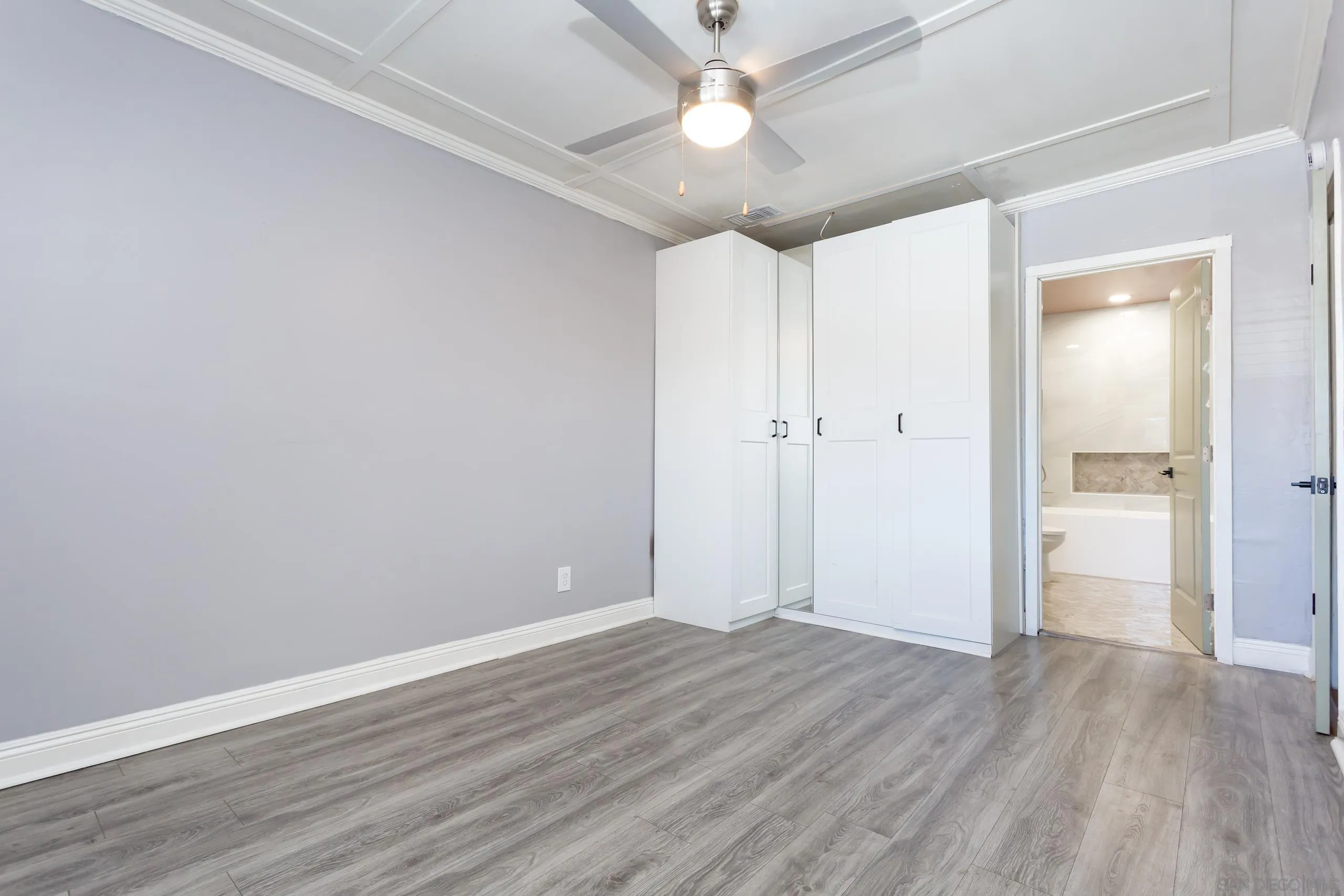 https://cdn.realtyfeed.com/cdn/127/260023376/dba1ceaa637c3ca12a433359e4dd1a4f.webp