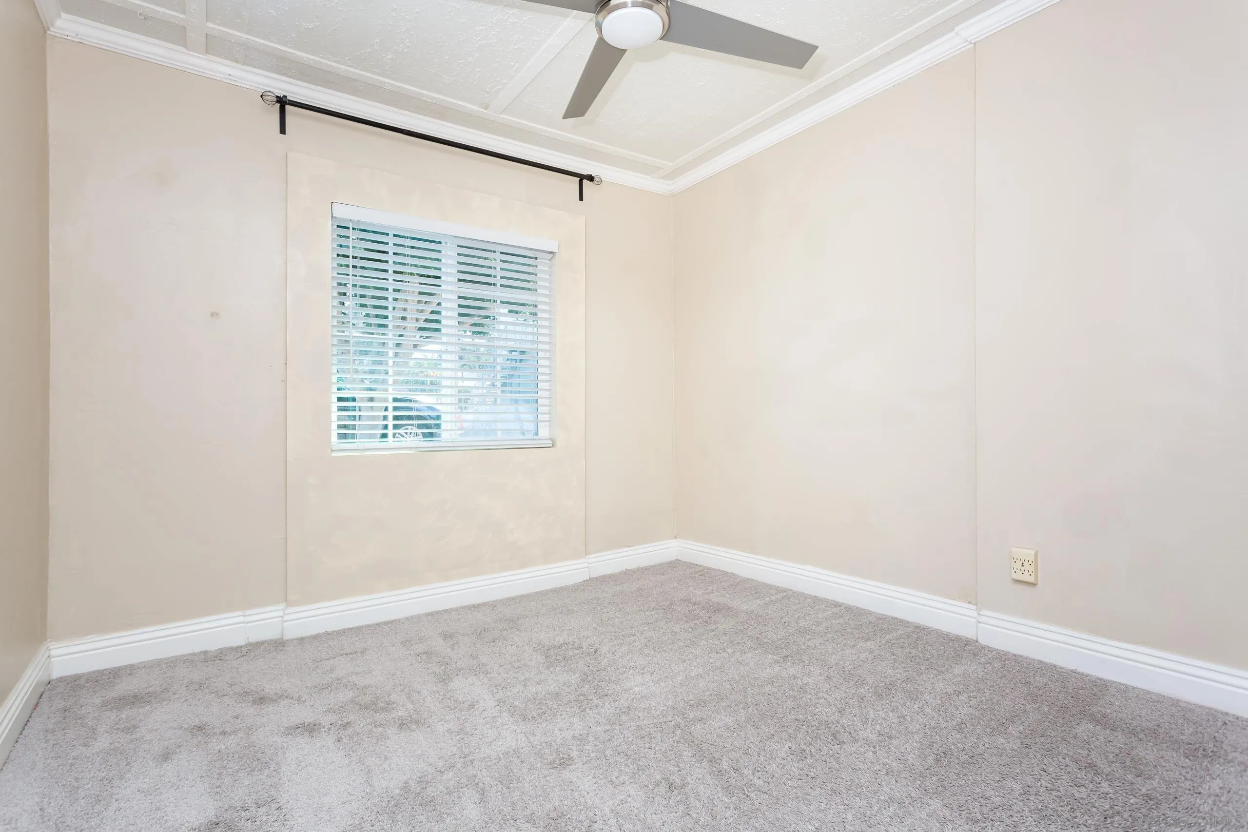 https://cdn.realtyfeed.com/cdn/127/260023376/fe451f8174a7c87ac6f564dac1f0784b.webp