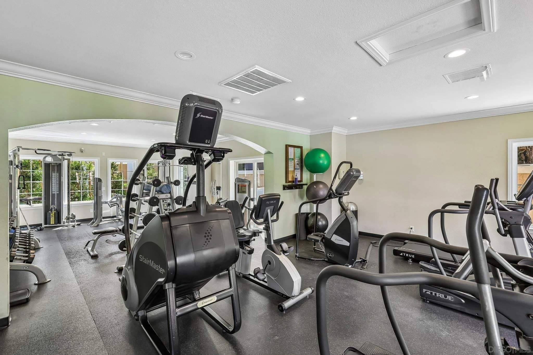 2020 Camino De La Reina #2302, San Diego, CA 92108, photo 42