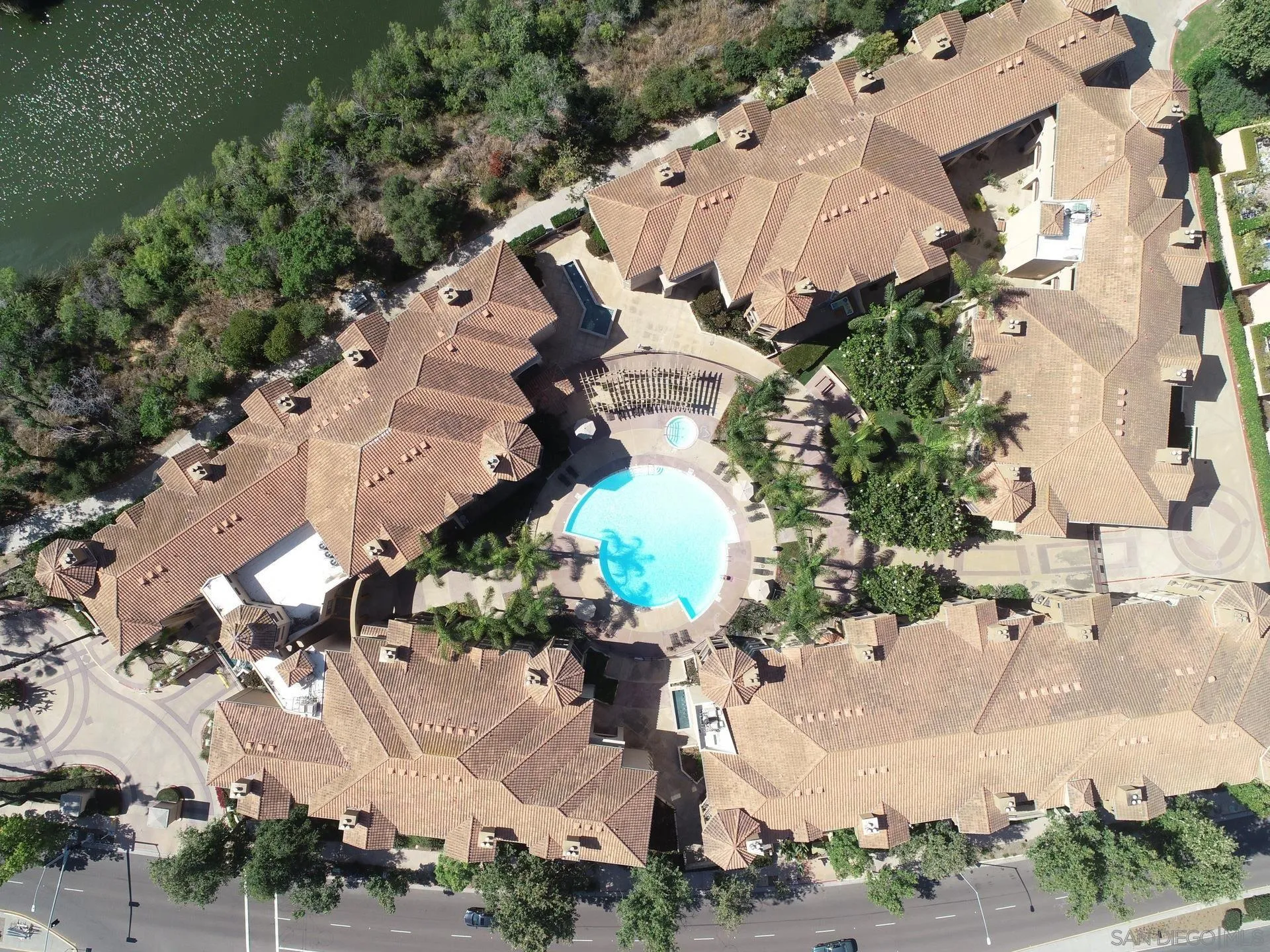 https://cdn.realtyfeed.com/cdn/127/260023379/22101b5d09dfe8bc7b0d883bfdf66ea9.webp