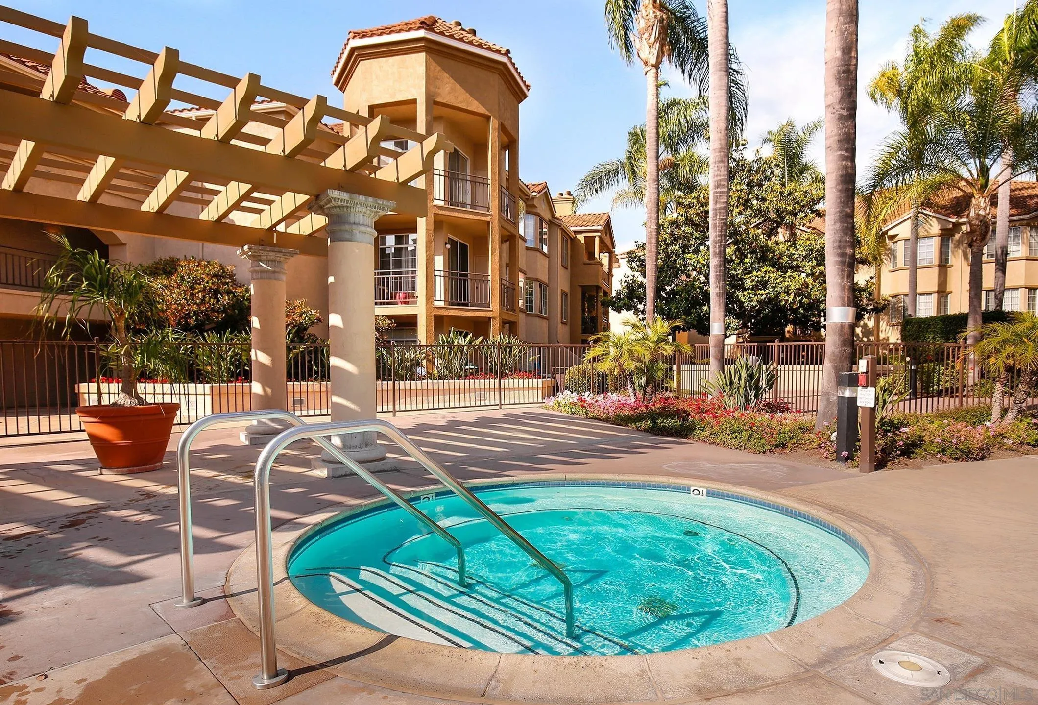 https://cdn.realtyfeed.com/cdn/127/260023379/305dd5b4a36dceba26b284a3060060da.webp