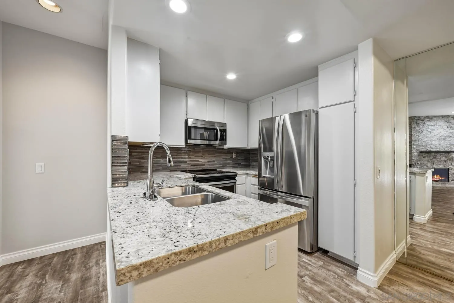 https://cdn.realtyfeed.com/cdn/127/260023379/368bfda9549844709772776ece5e6034.webp