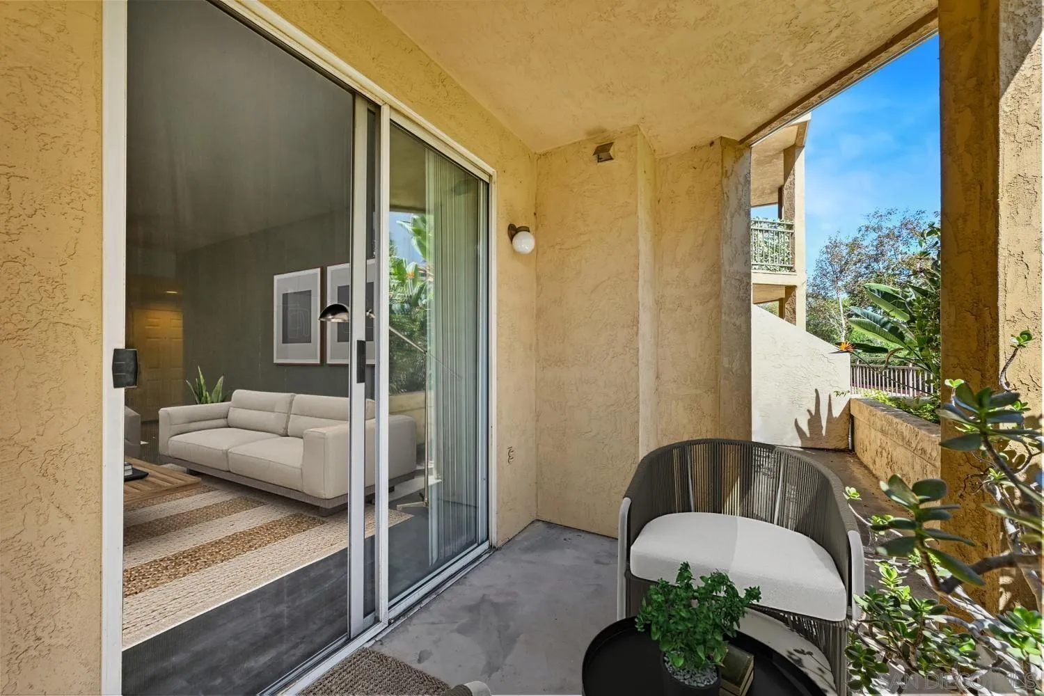 https://cdn.realtyfeed.com/cdn/127/260023379/5af8b07fd76b57d6293f460ea422afb5.webp