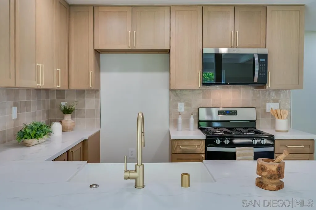 https://cdn.realtyfeed.com/cdn/127/260023382/0b9afeffa7b2b6f9a7072a12f868fd91.webp