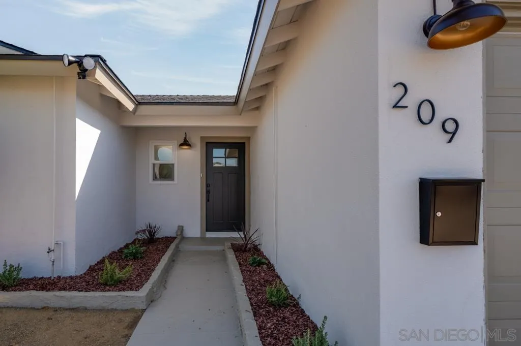209 Meadowbrook Dr, San Diego, CA 92114 - Photo 4 of 39, San Diego, CA