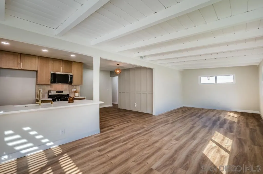 209 Meadowbrook Dr, San Diego, CA 92114 - Photo 5 of 39, San Diego, CA
