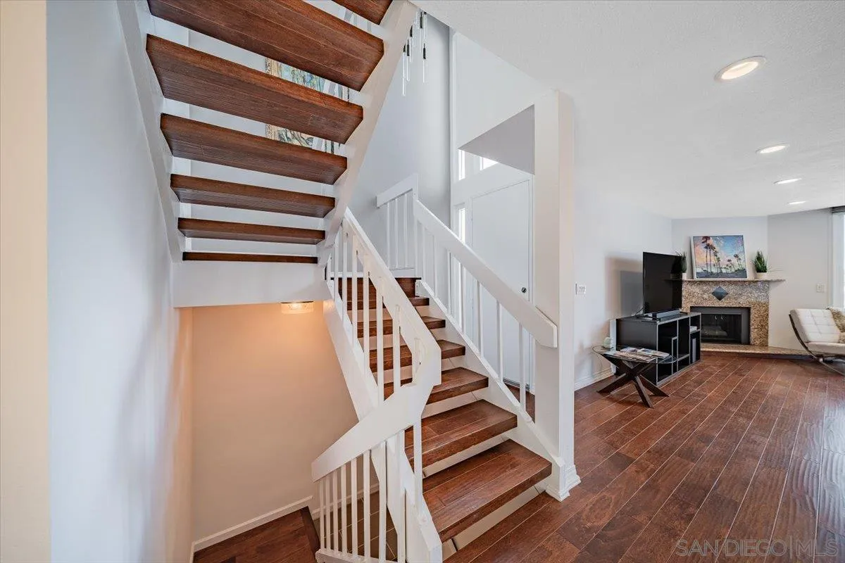 https://cdn.realtyfeed.com/cdn/127/260023383/f12245d14cc32f1eb1a2ba80f020c80c.webp