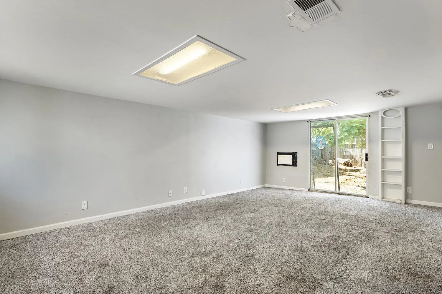 https://cdn.realtyfeed.com/cdn/127/260023385/4617ddf5ad89f0ad9a0059e8e9dc500e.webp