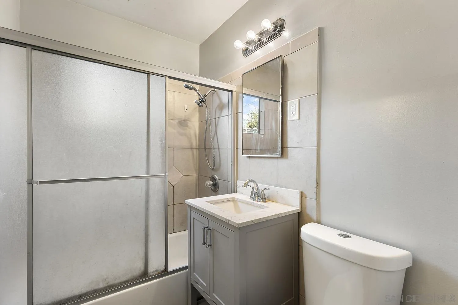 https://cdn.realtyfeed.com/cdn/127/260023385/a0904152e7495fbb3f371386f4c8c5e9.webp