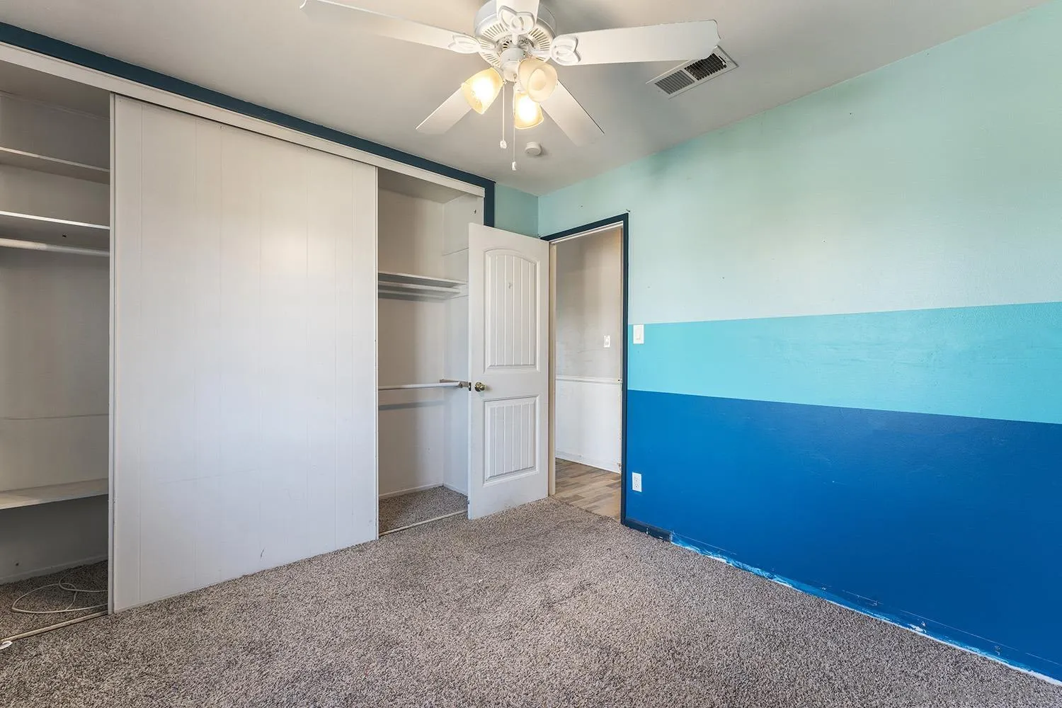 https://cdn.realtyfeed.com/cdn/127/260023385/cfbdaa32a425a0054699e05226ae2763.webp
