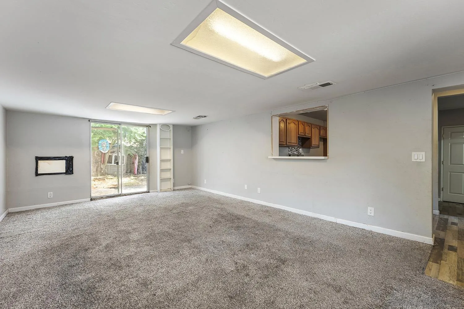 https://cdn.realtyfeed.com/cdn/127/260023385/fb4739b79b530ae739b01f19626d3dcf.webp