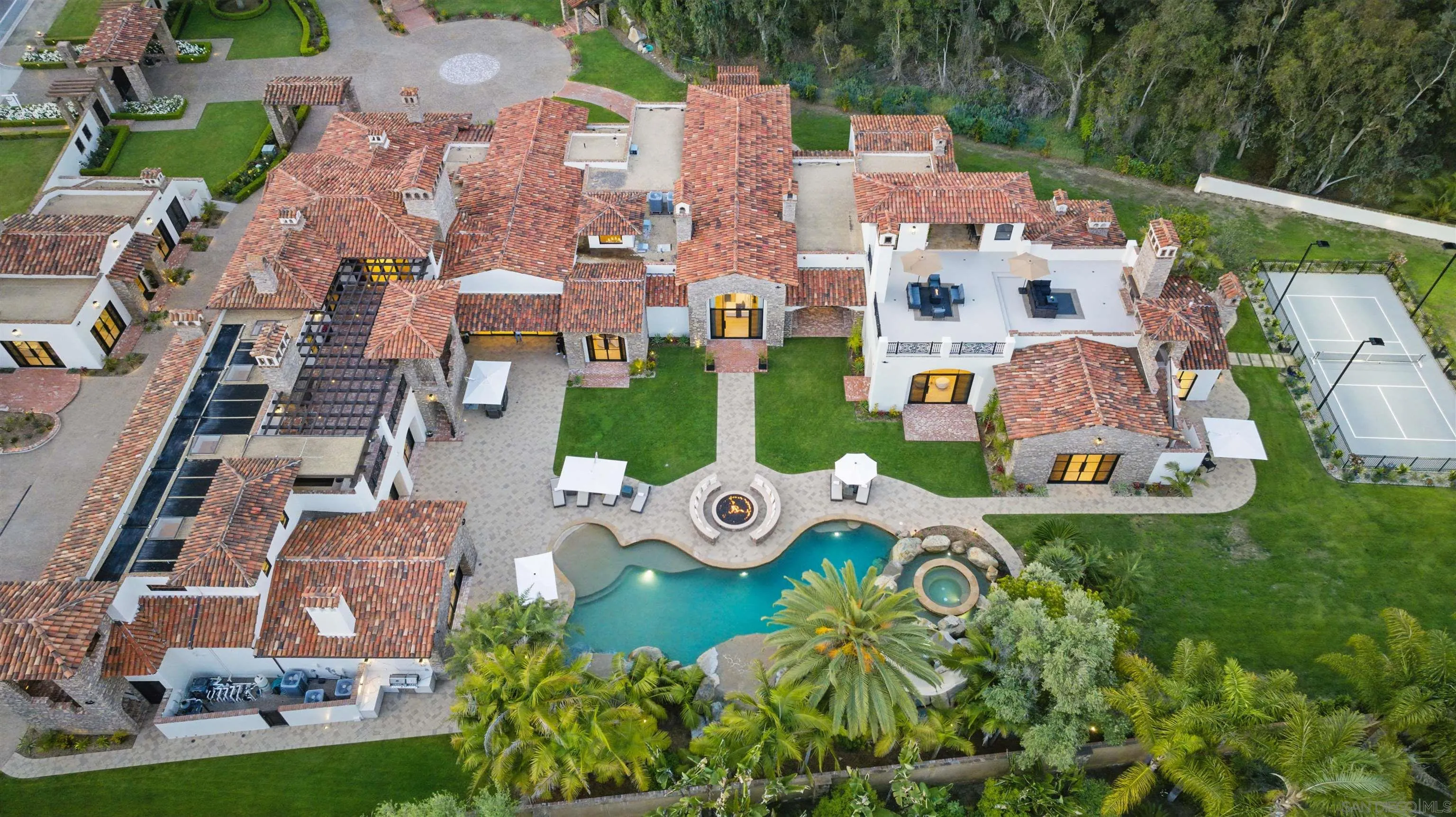https://cdn.realtyfeed.com/cdn/127/260023387/219e145f751190af20c04987ede41a74.webp