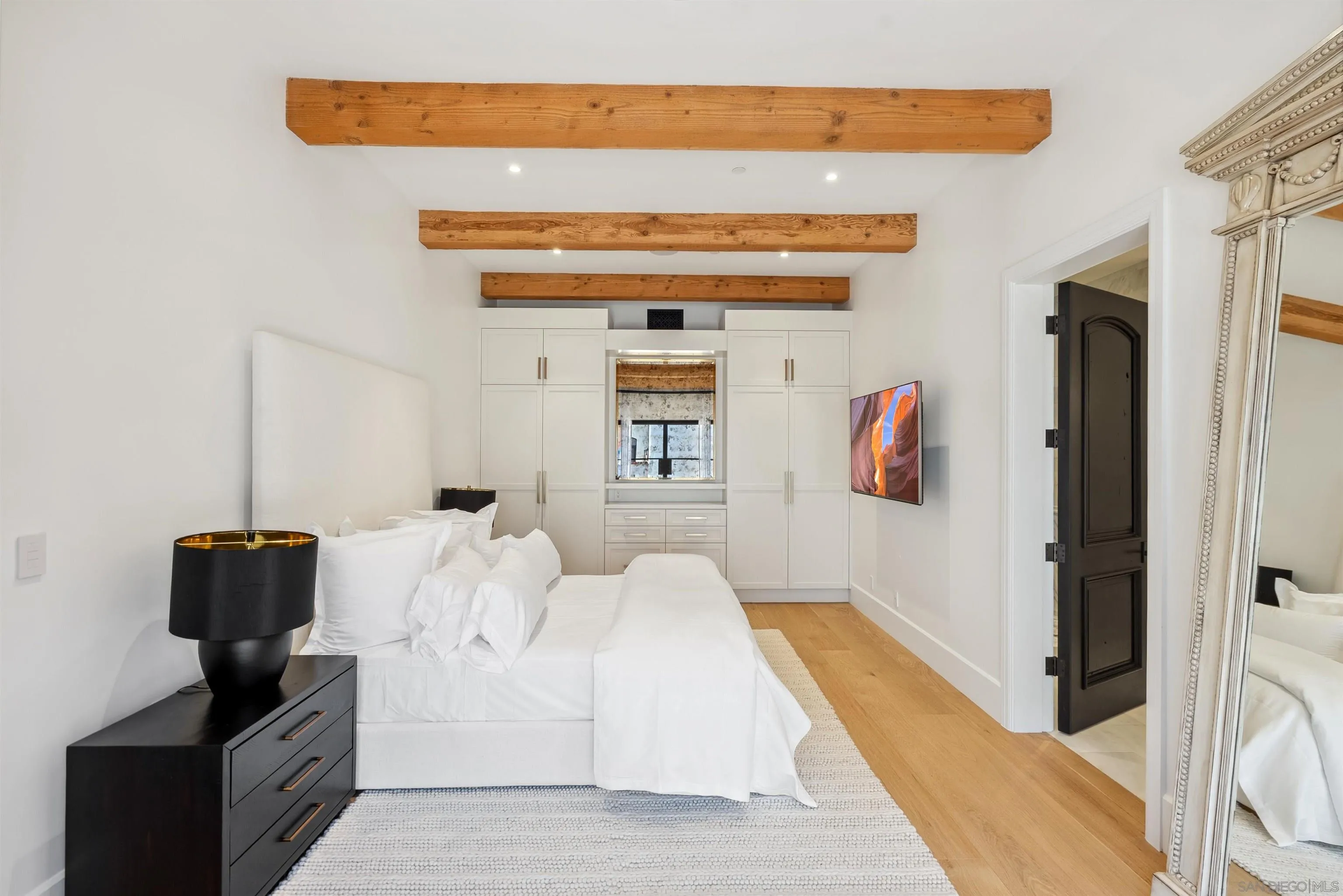 https://cdn.realtyfeed.com/cdn/127/260023387/3712e04c99ef9400290f1f967b6d1222.webp