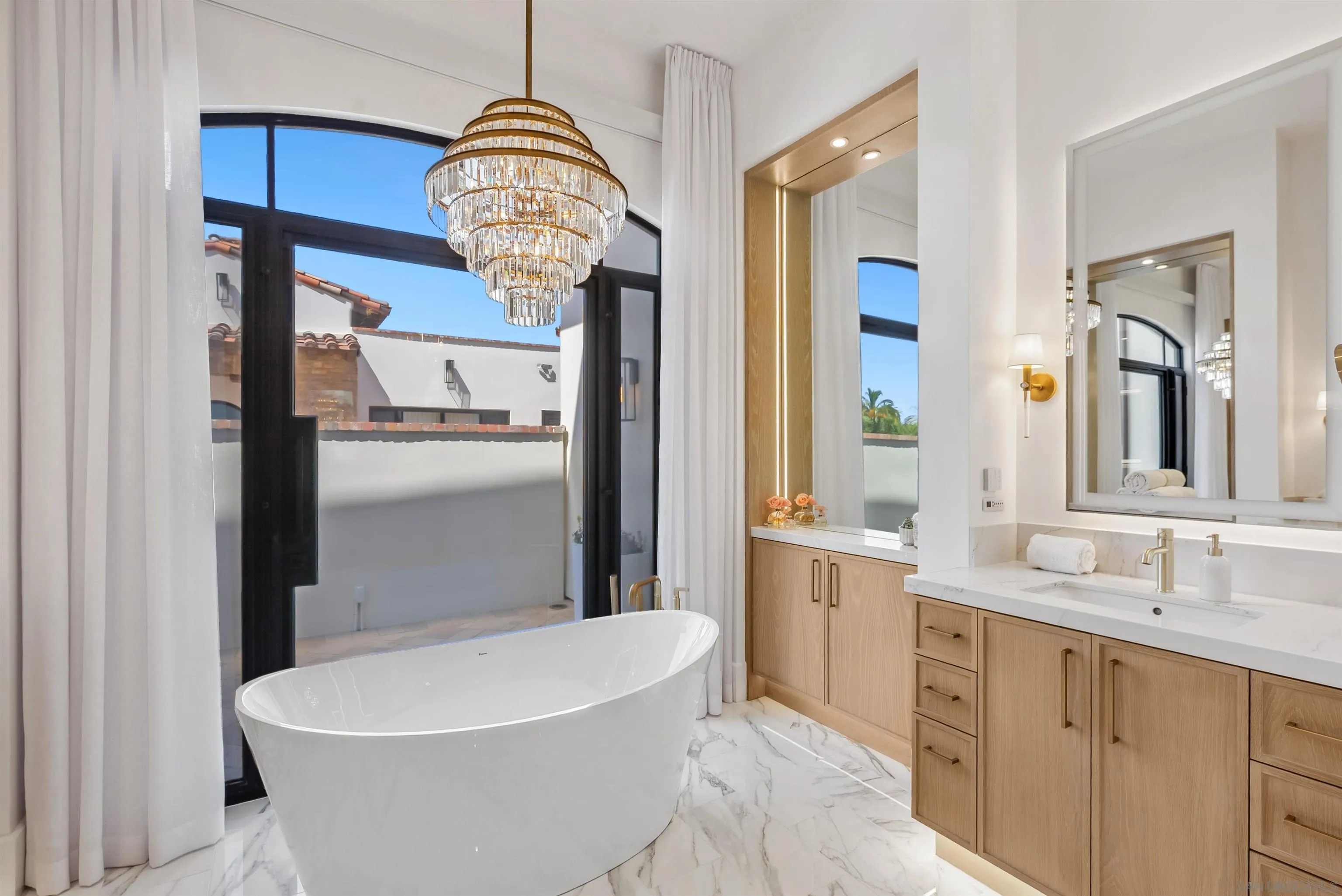 https://cdn.realtyfeed.com/cdn/127/260023387/6021f389496ddf59da5348ec8ee02758.webp