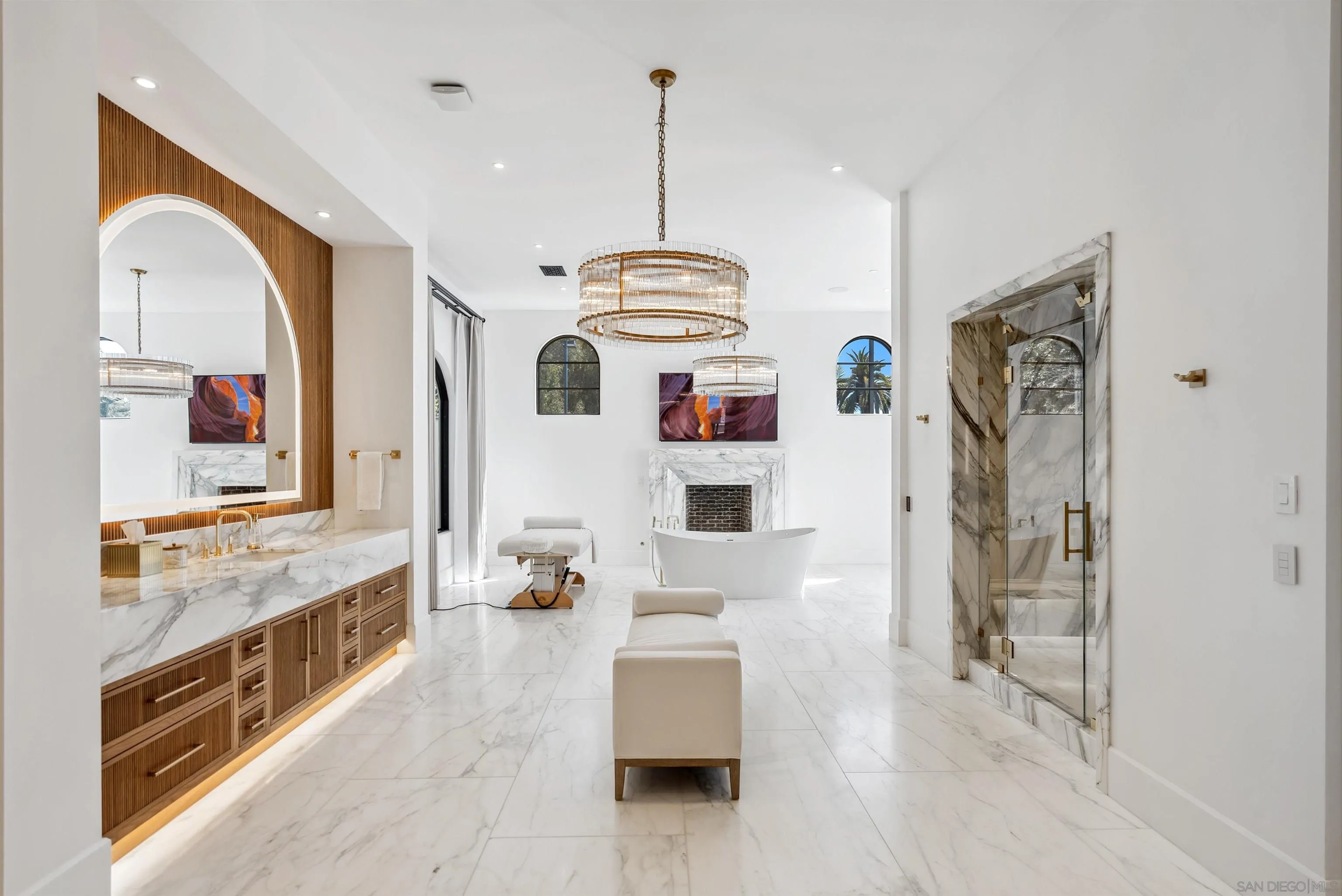 https://cdn.realtyfeed.com/cdn/127/260023387/758a52b98a4966134ece5c0dbea83872.webp