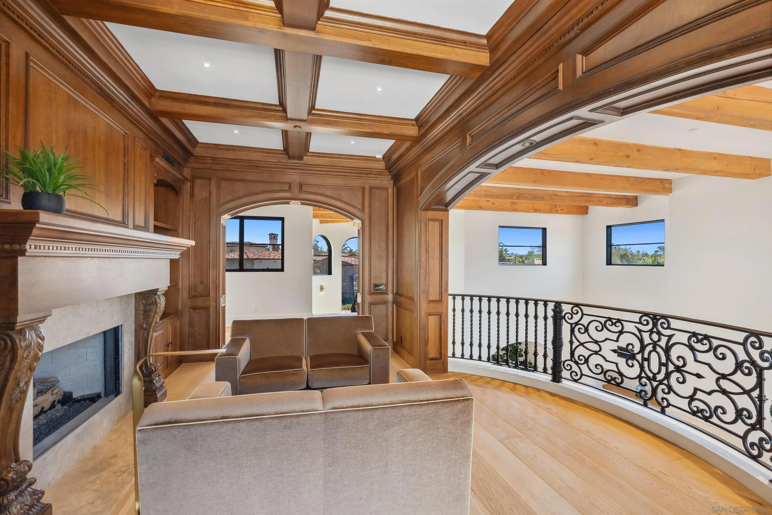 https://cdn.realtyfeed.com/cdn/127/260023387/fe23c23b936df6d3a037723dec2039d7.webp