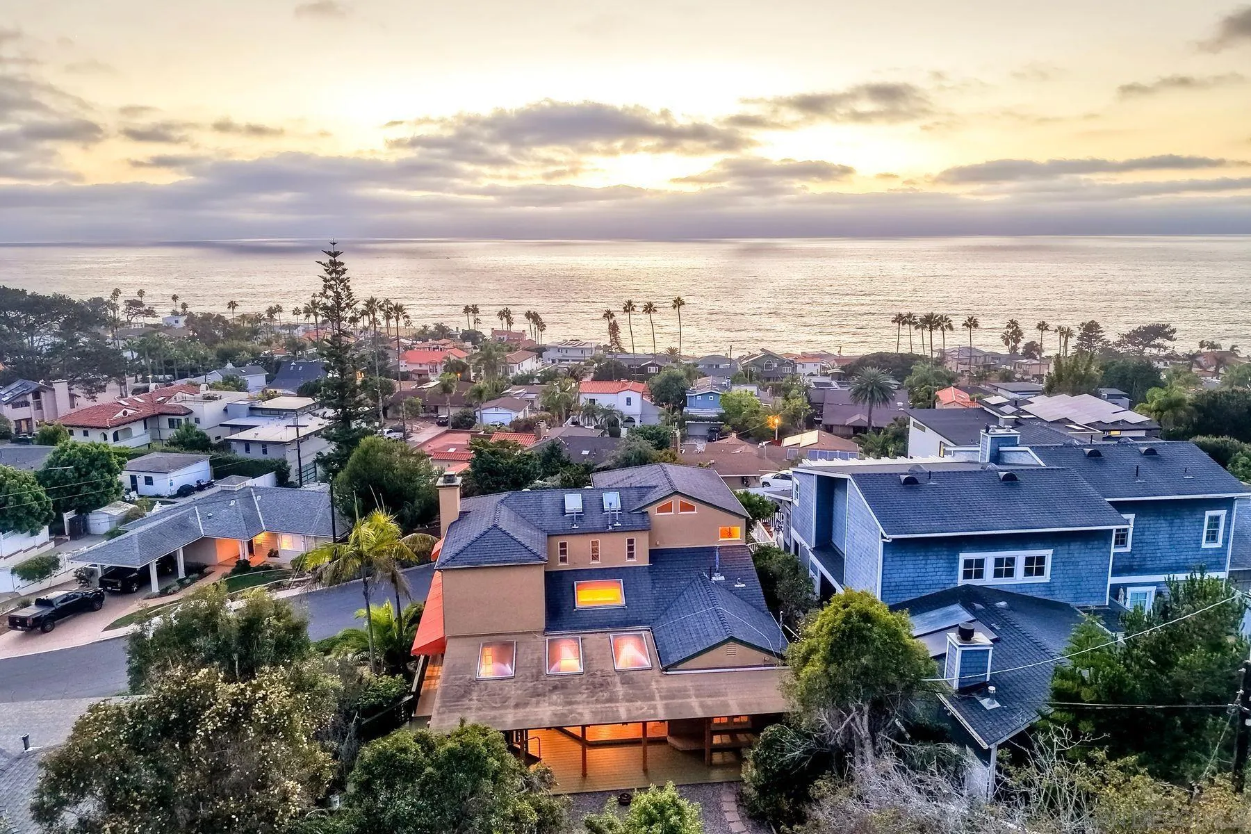 https://cdn.realtyfeed.com/cdn/127/260023390/a5e87280216eda3a3d97d1a466f96cf2.webp