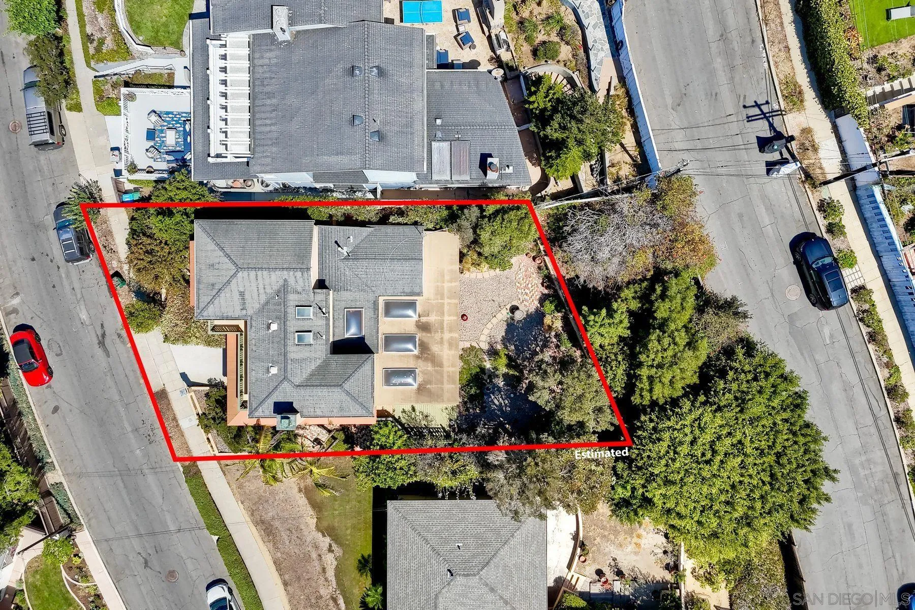 https://cdn.realtyfeed.com/cdn/127/260023390/fe0ca827b90edf35980ff74c93bd6e0f.webp