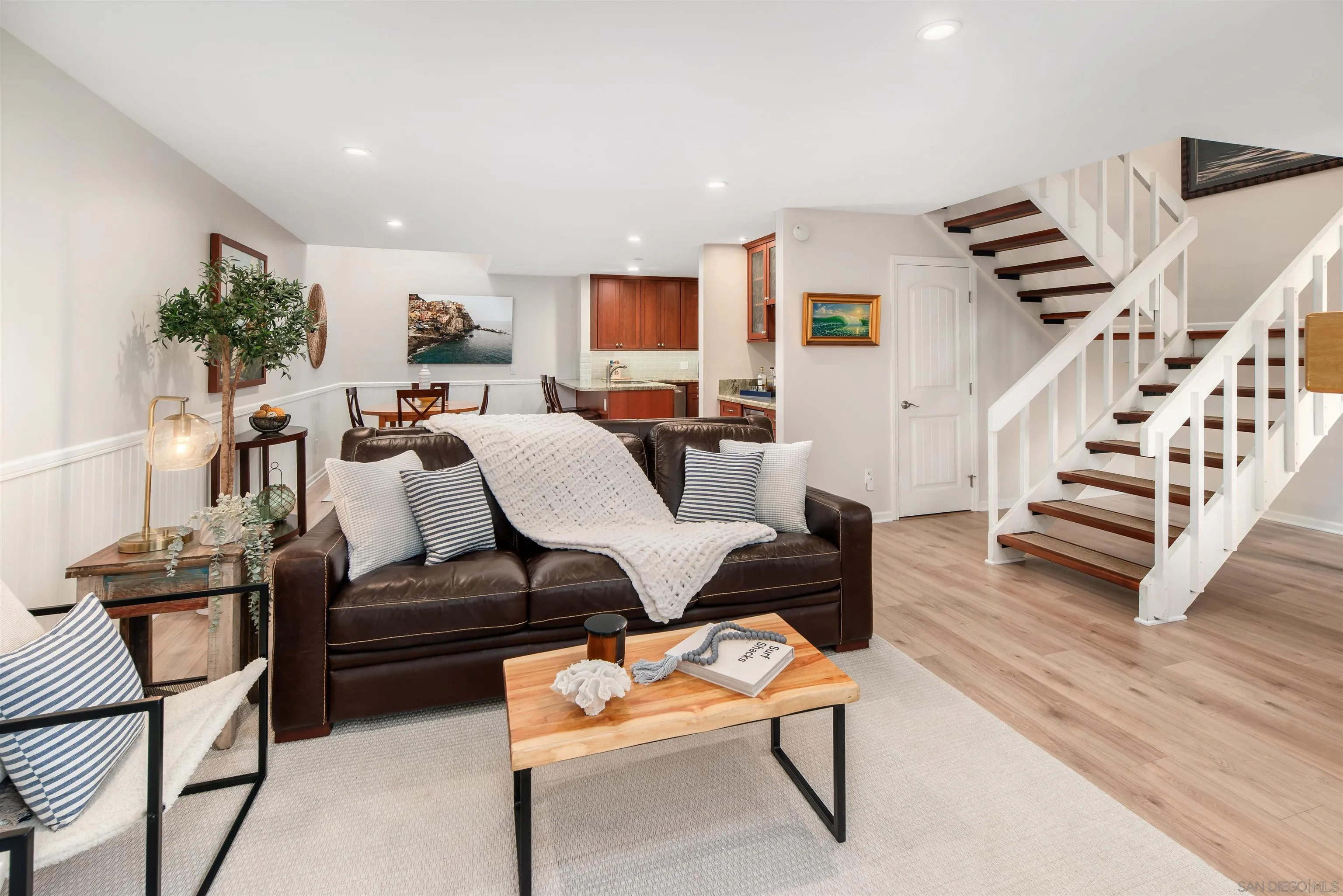 https://cdn.realtyfeed.com/cdn/127/260023394/222efd1706f4d5304231f74d3268e482.webp