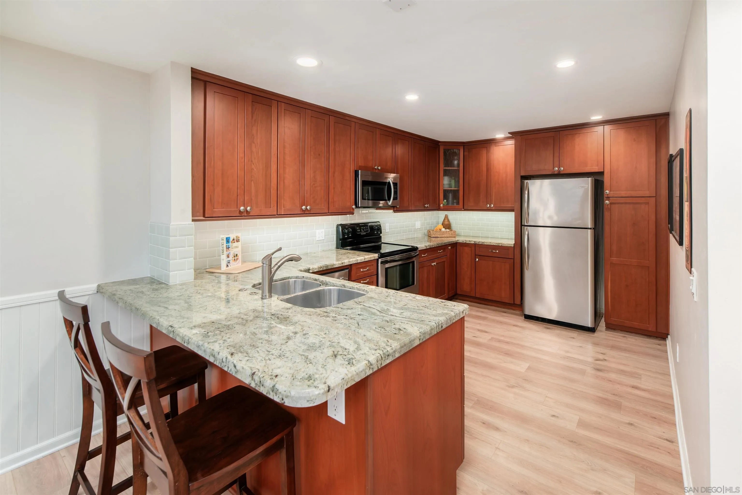 https://cdn.realtyfeed.com/cdn/127/260023394/33ba09524c888f090ee588c55ed77241.webp