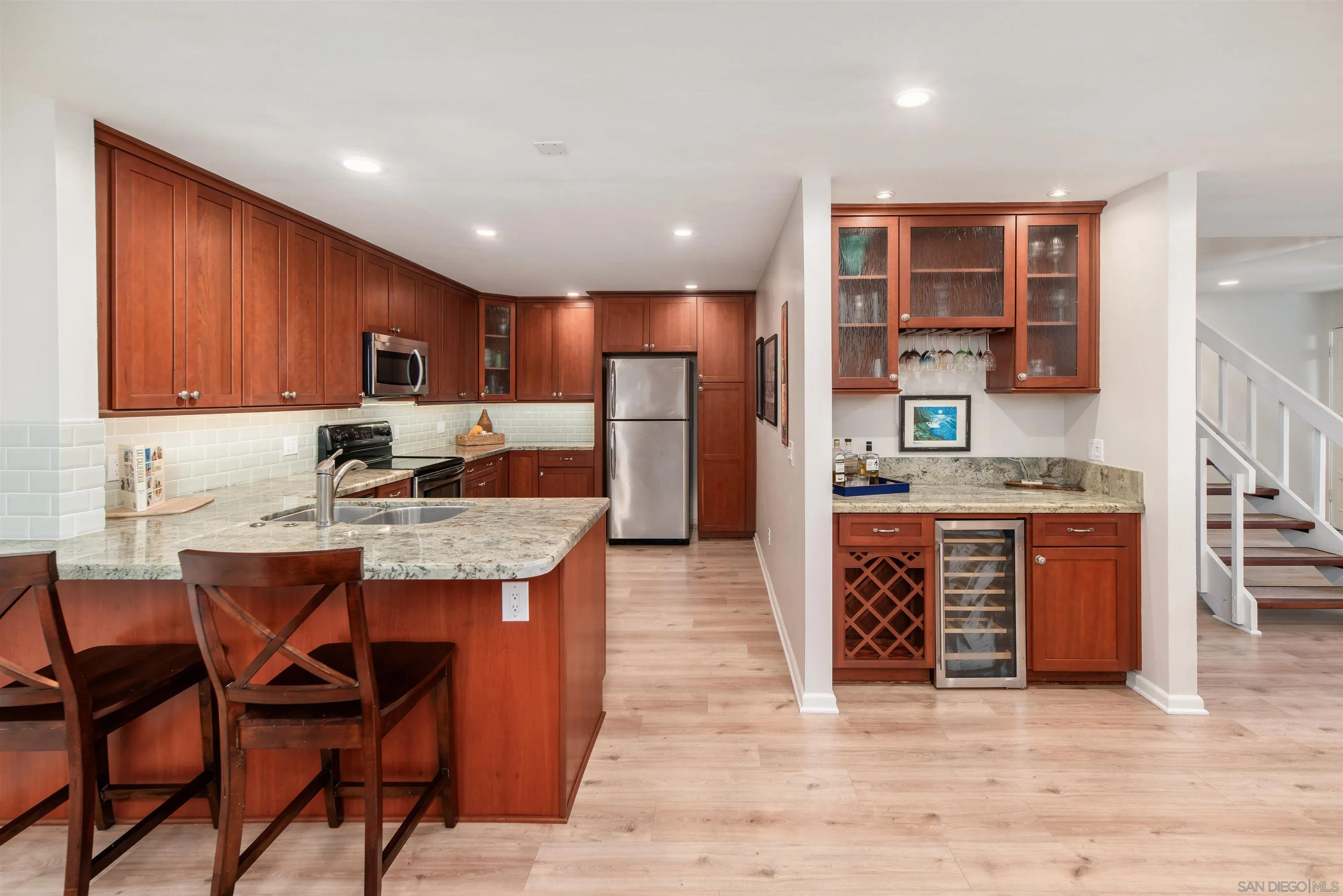 https://cdn.realtyfeed.com/cdn/127/260023394/414e537a0ec8f617cc9f412ccaa93f9a.webp