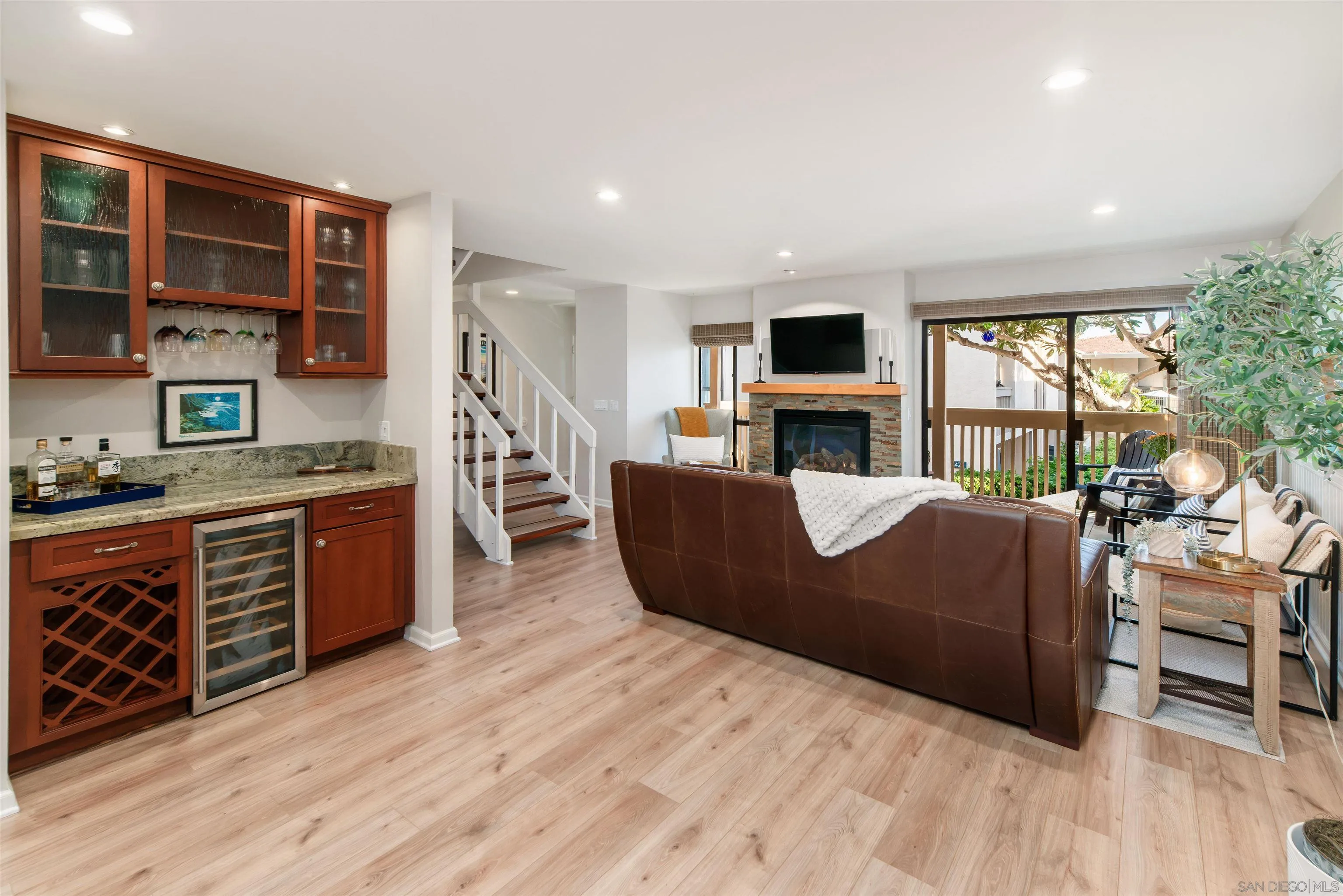 https://cdn.realtyfeed.com/cdn/127/260023394/f2c8116a52a78d5508293ab5384a4fa0.webp