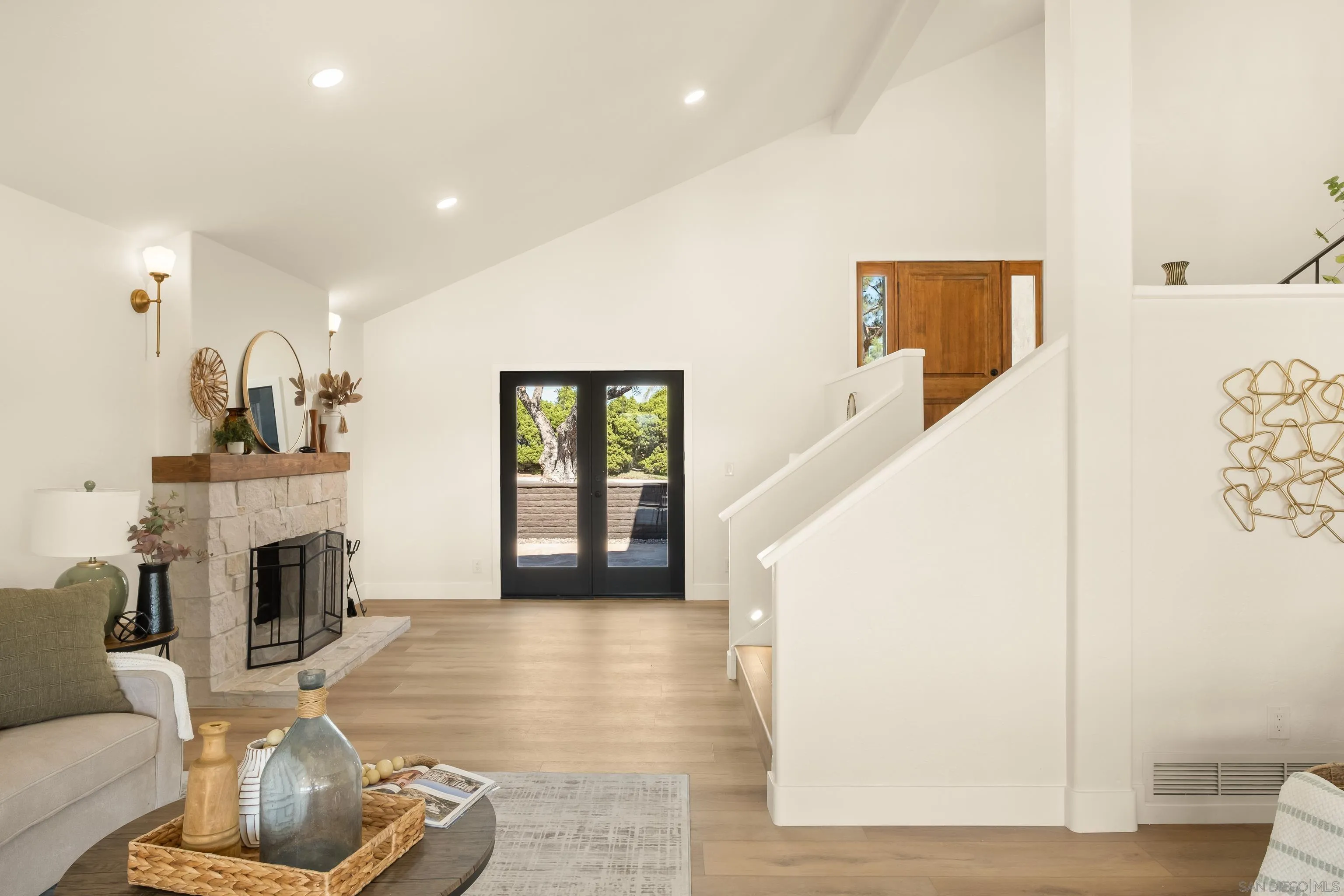 https://cdn.realtyfeed.com/cdn/127/260023395/25968a57e72d4c9aa083061da4dd0aa1.webp
