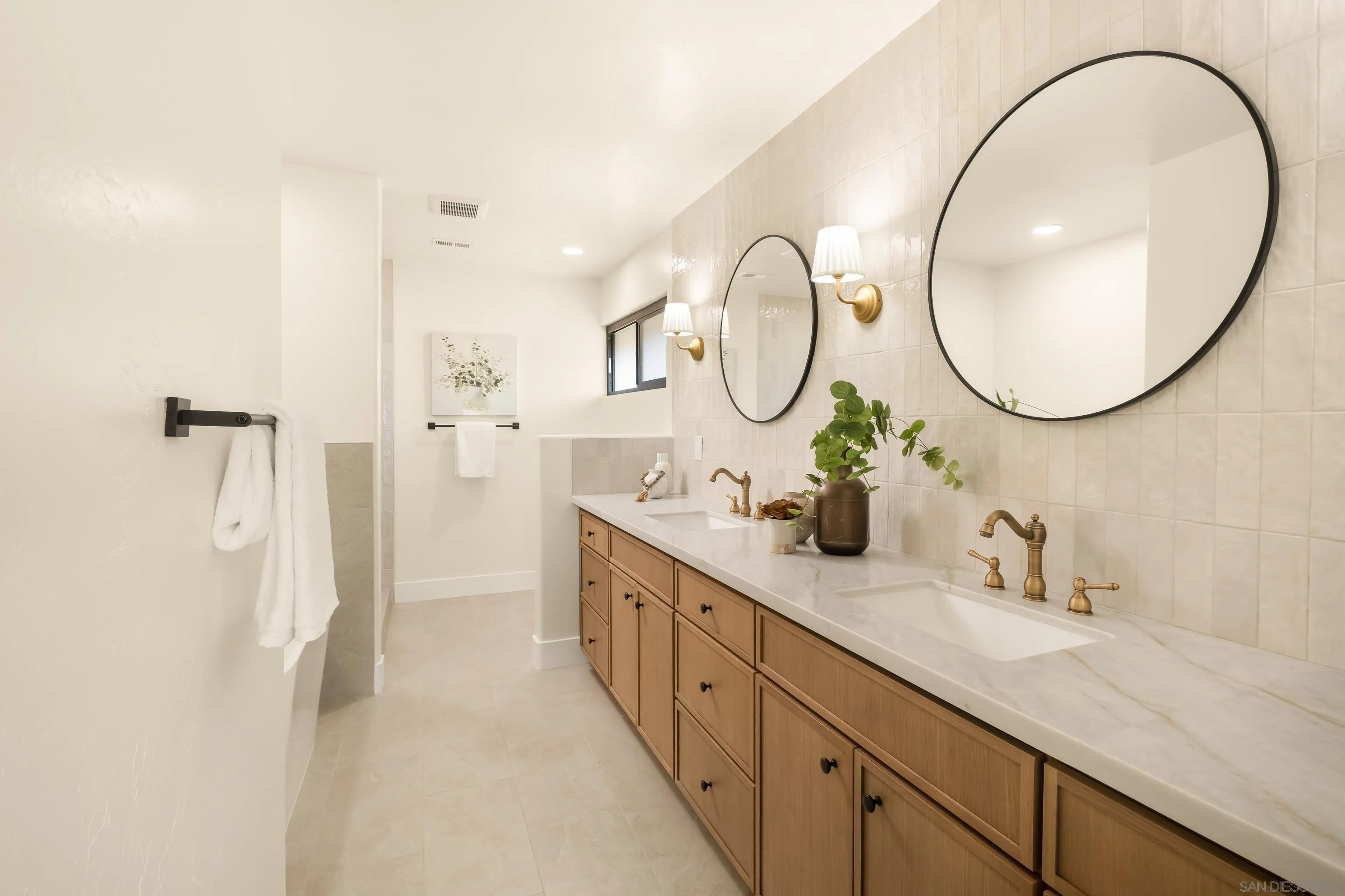https://cdn.realtyfeed.com/cdn/127/260023395/c07fe6d07151c1c1a0a6bf7d616ad8ee.webp