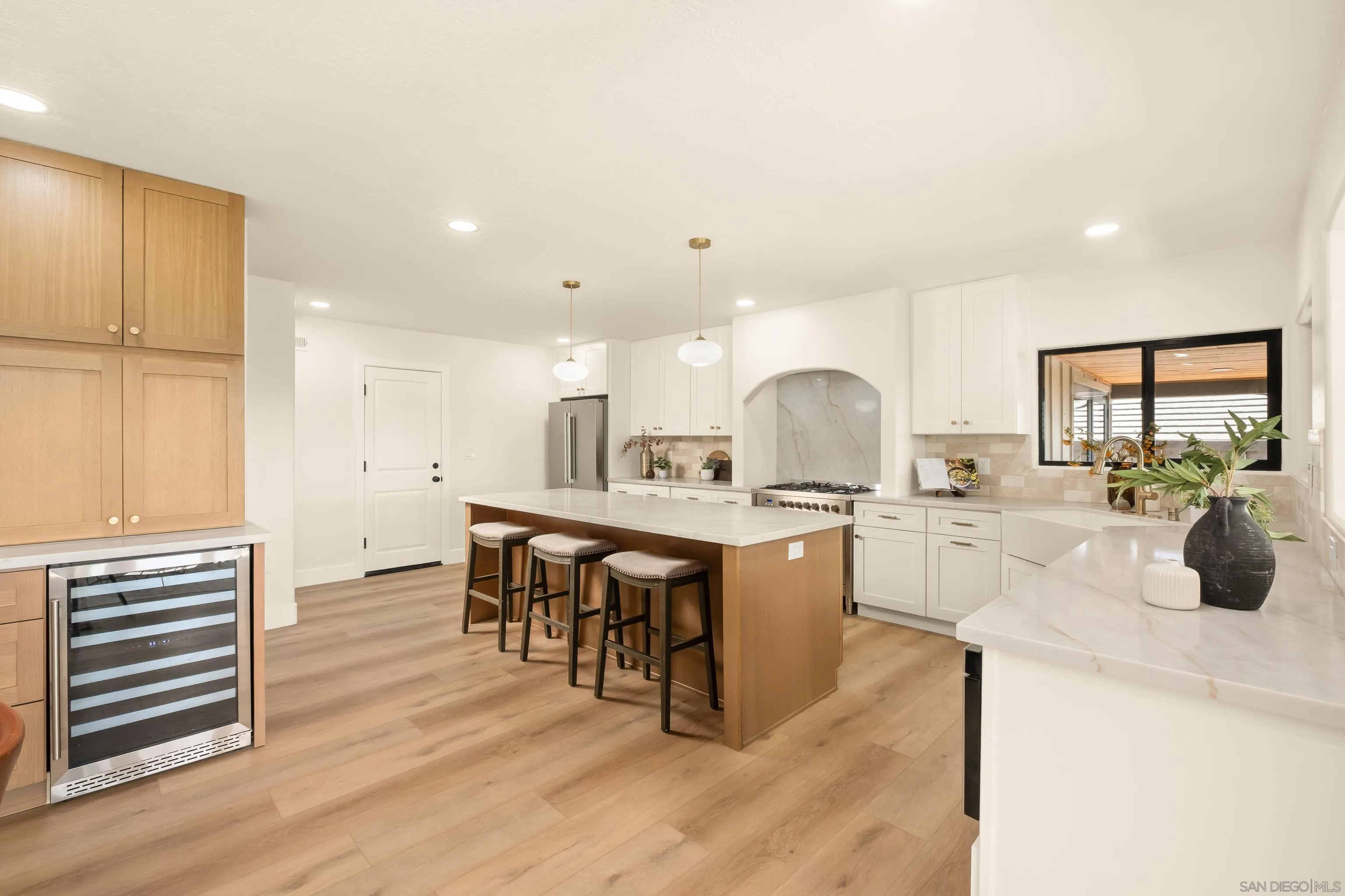 https://cdn.realtyfeed.com/cdn/127/260023395/dd80dbf040105bbbe613c4fdfaf04e7f.webp