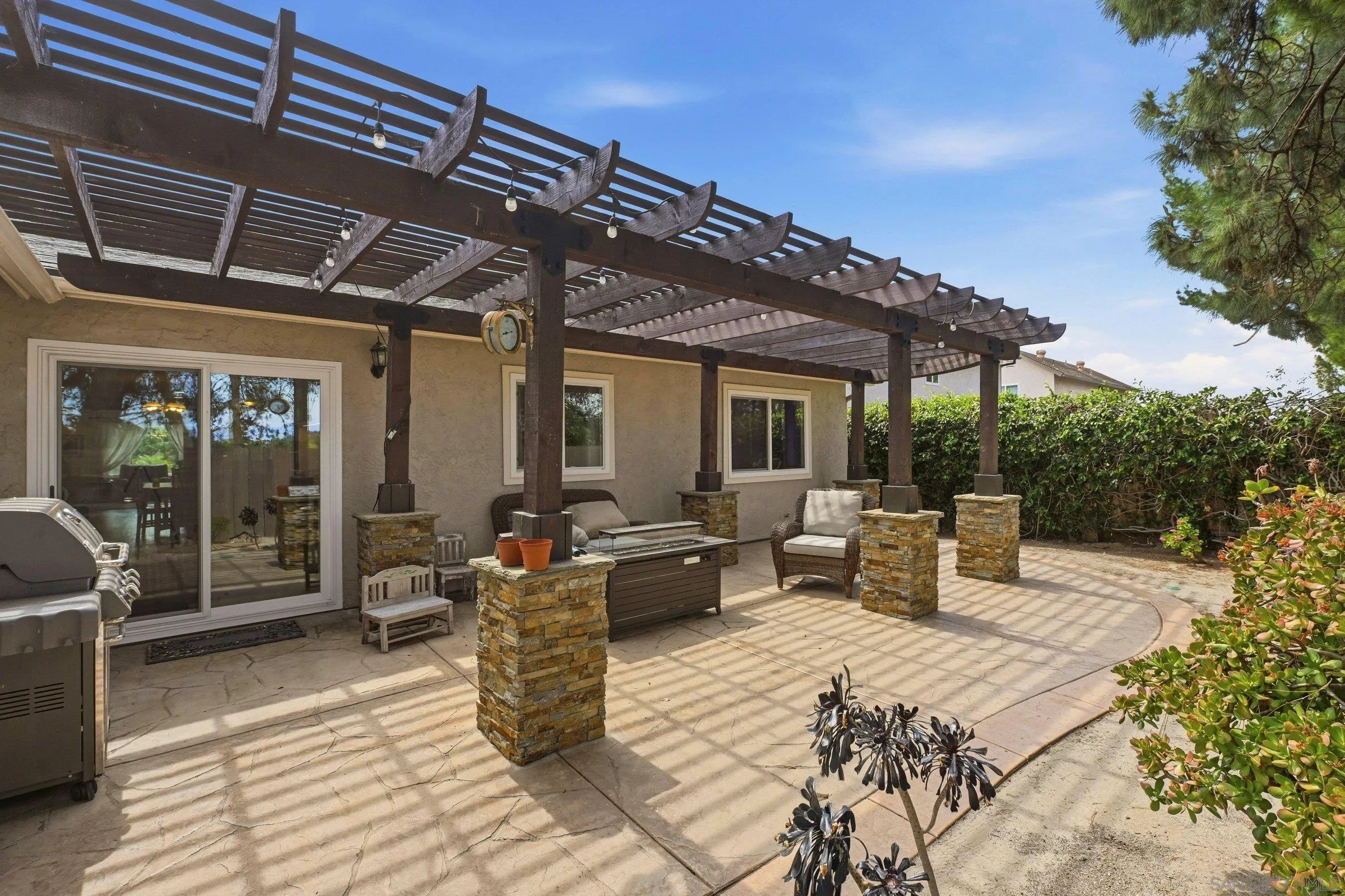 https://cdn.realtyfeed.com/cdn/127/260023396/3cc46605d09b9b9768e62559a35e9c8d.webp