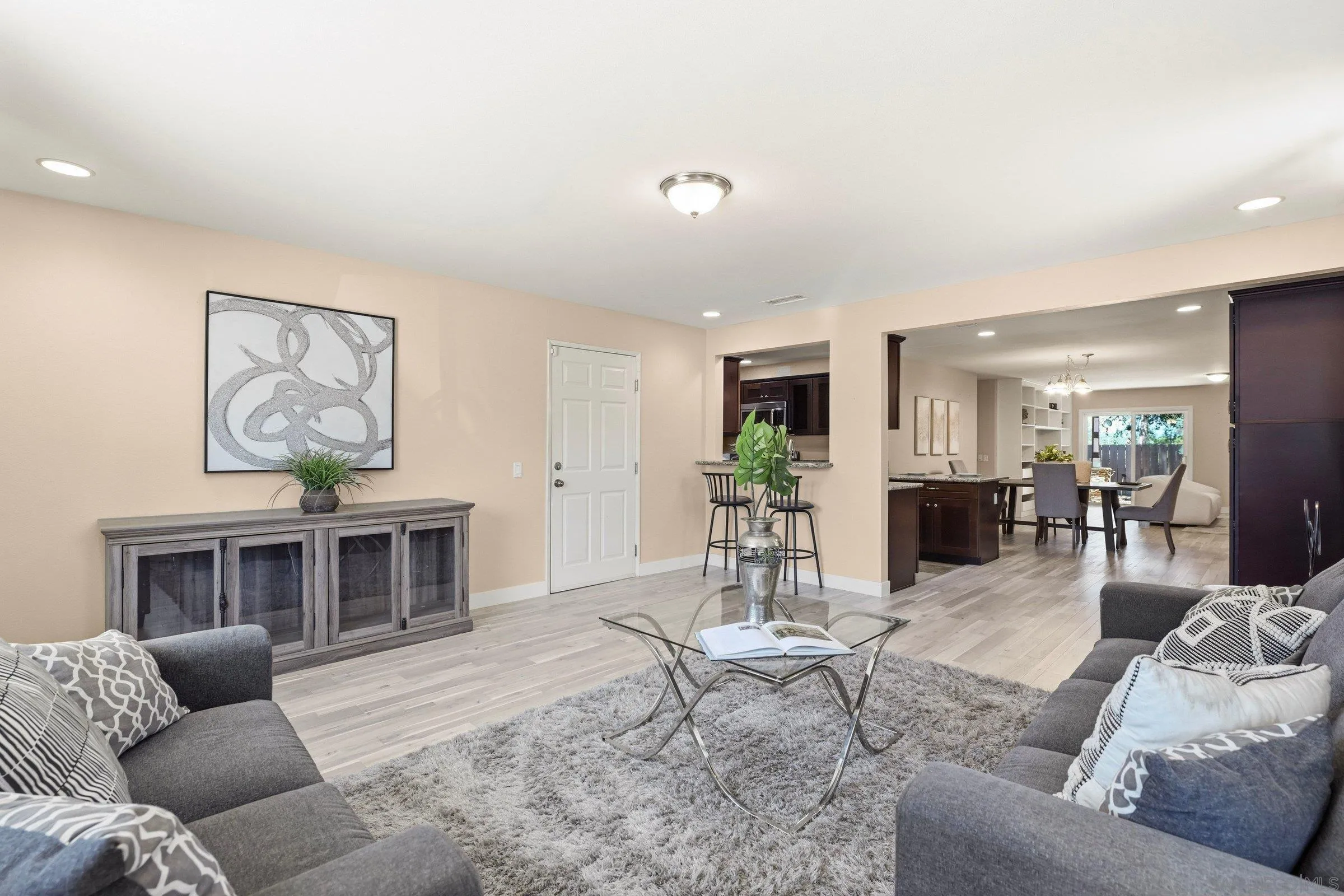 https://cdn.realtyfeed.com/cdn/127/260023396/55cc00ef3ef39b4c385cfb1537da31d3.webp