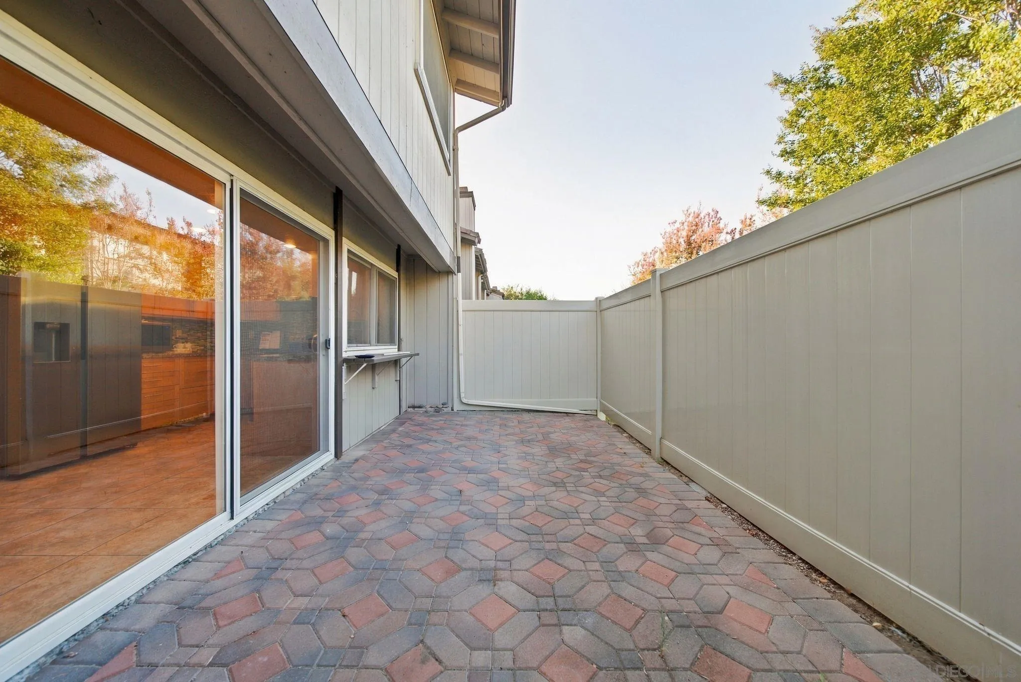 https://cdn.realtyfeed.com/cdn/127/260023397/bee582b53d3b3cabea6de0f5c26ddbca.webp
