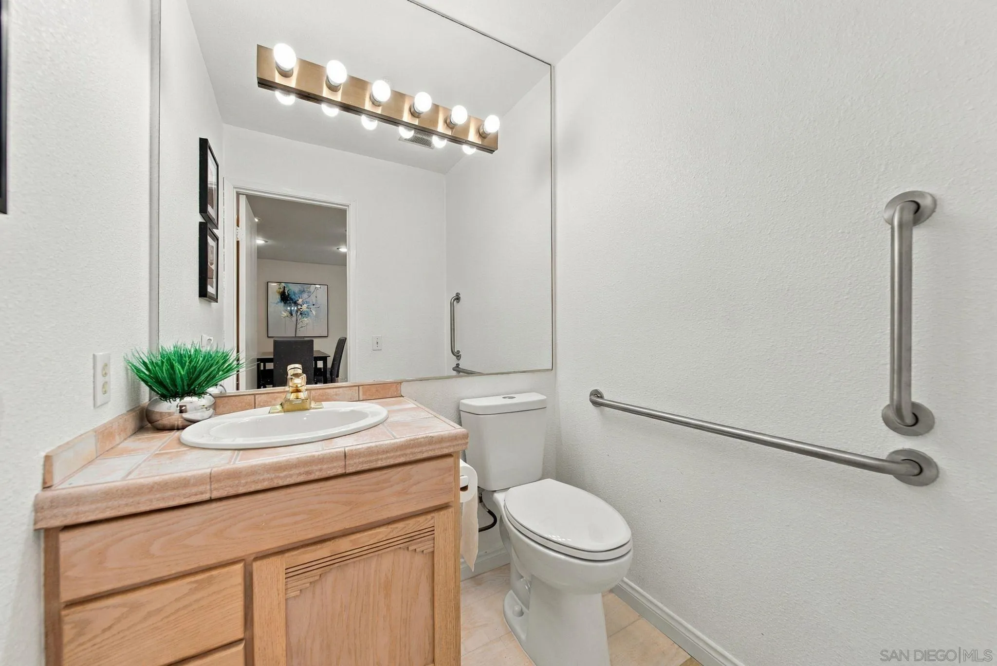 https://cdn.realtyfeed.com/cdn/127/260023397/e1af402d6506c9980677d724fa09c4c2.webp